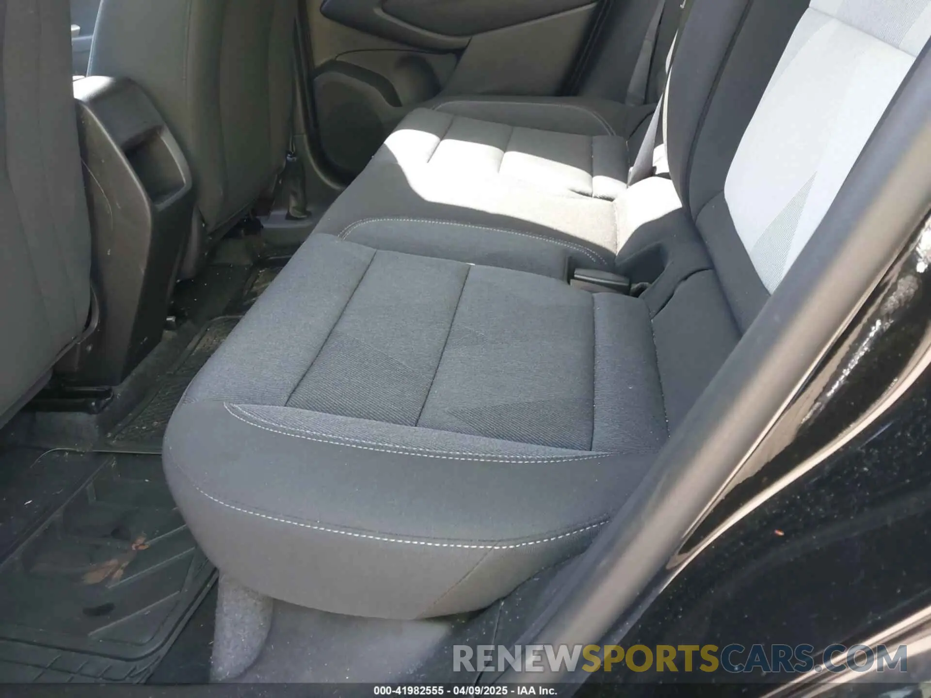 8 Photograph of a damaged car KL77LFE25RC107816 CHEVROLET TRAX 2024