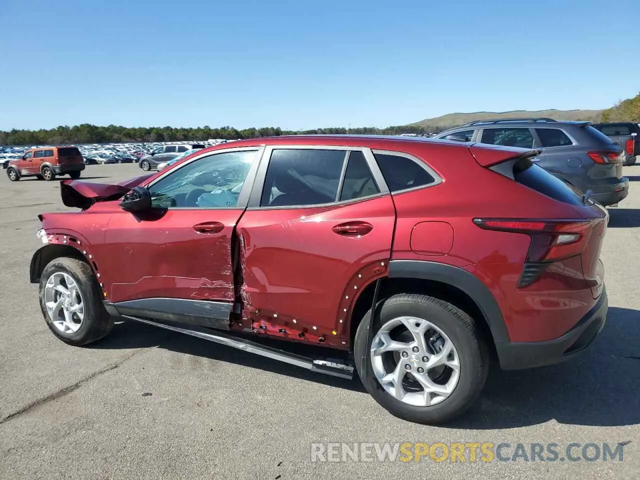 2 Photograph of a damaged car KL77LFE26RC012164 CHEVROLET TRAX 2024