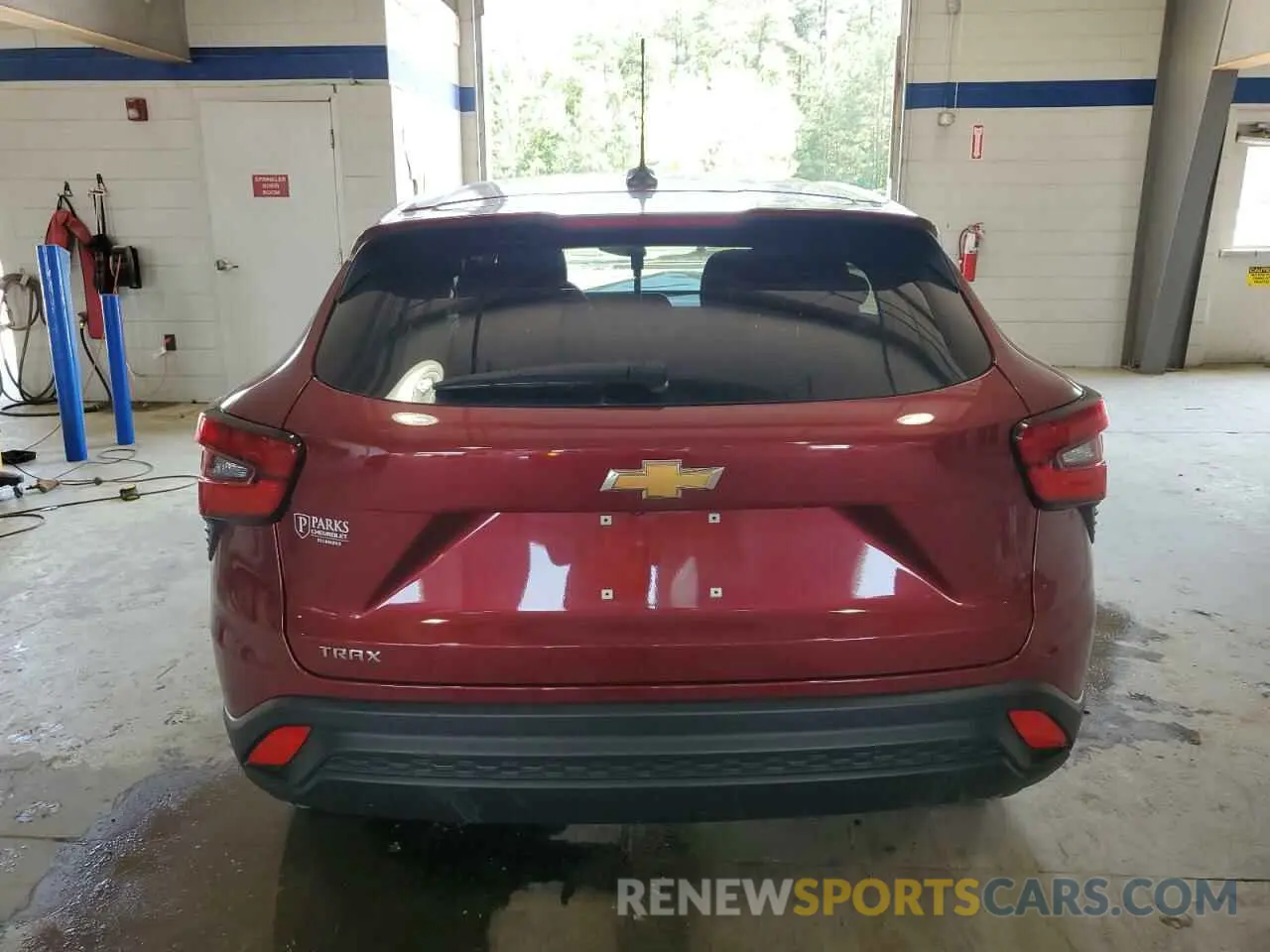 6 Photograph of a damaged car KL77LFE26RC064460 CHEVROLET TRAX 2024