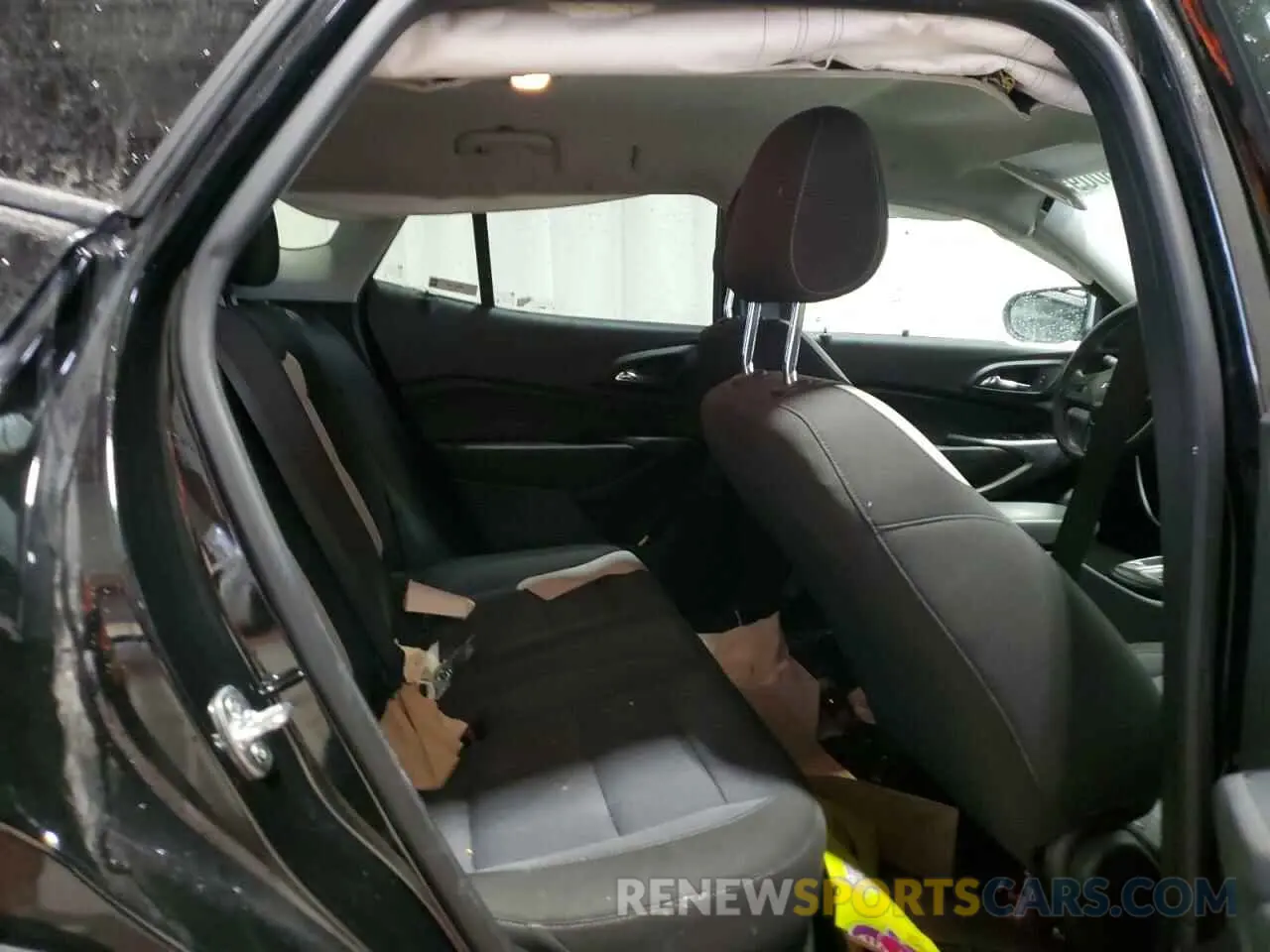 11 Photograph of a damaged car KL77LFE26RC128383 CHEVROLET TRAX 2024