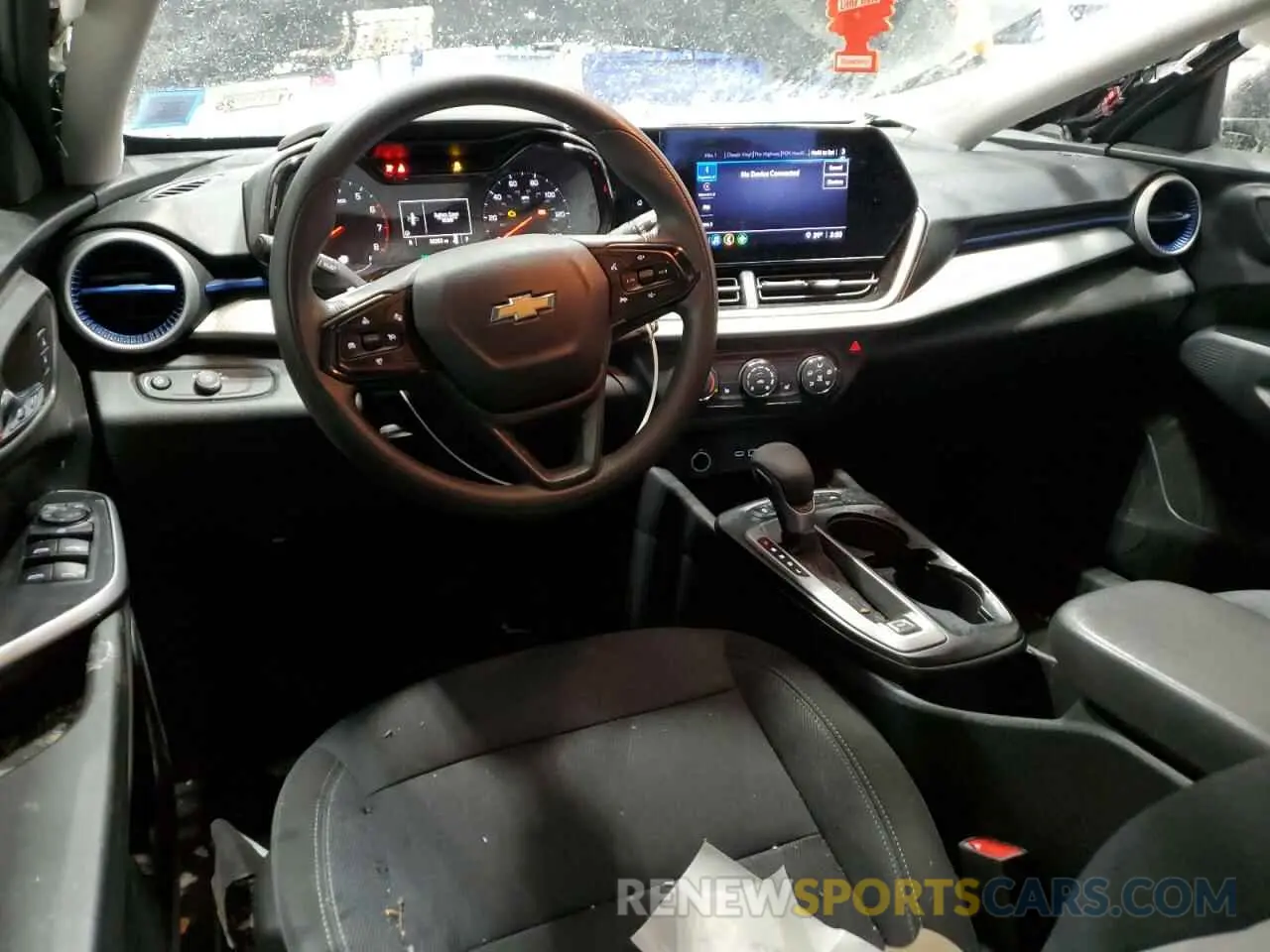8 Photograph of a damaged car KL77LFE26RC128383 CHEVROLET TRAX 2024