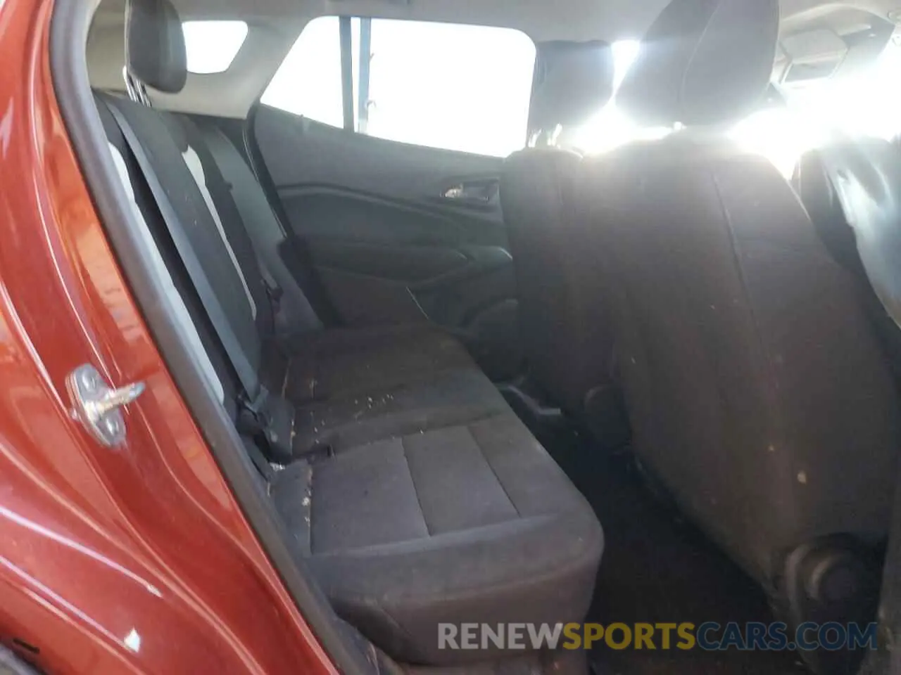 10 Photograph of a damaged car KL77LFE26RC164090 CHEVROLET TRAX 2024