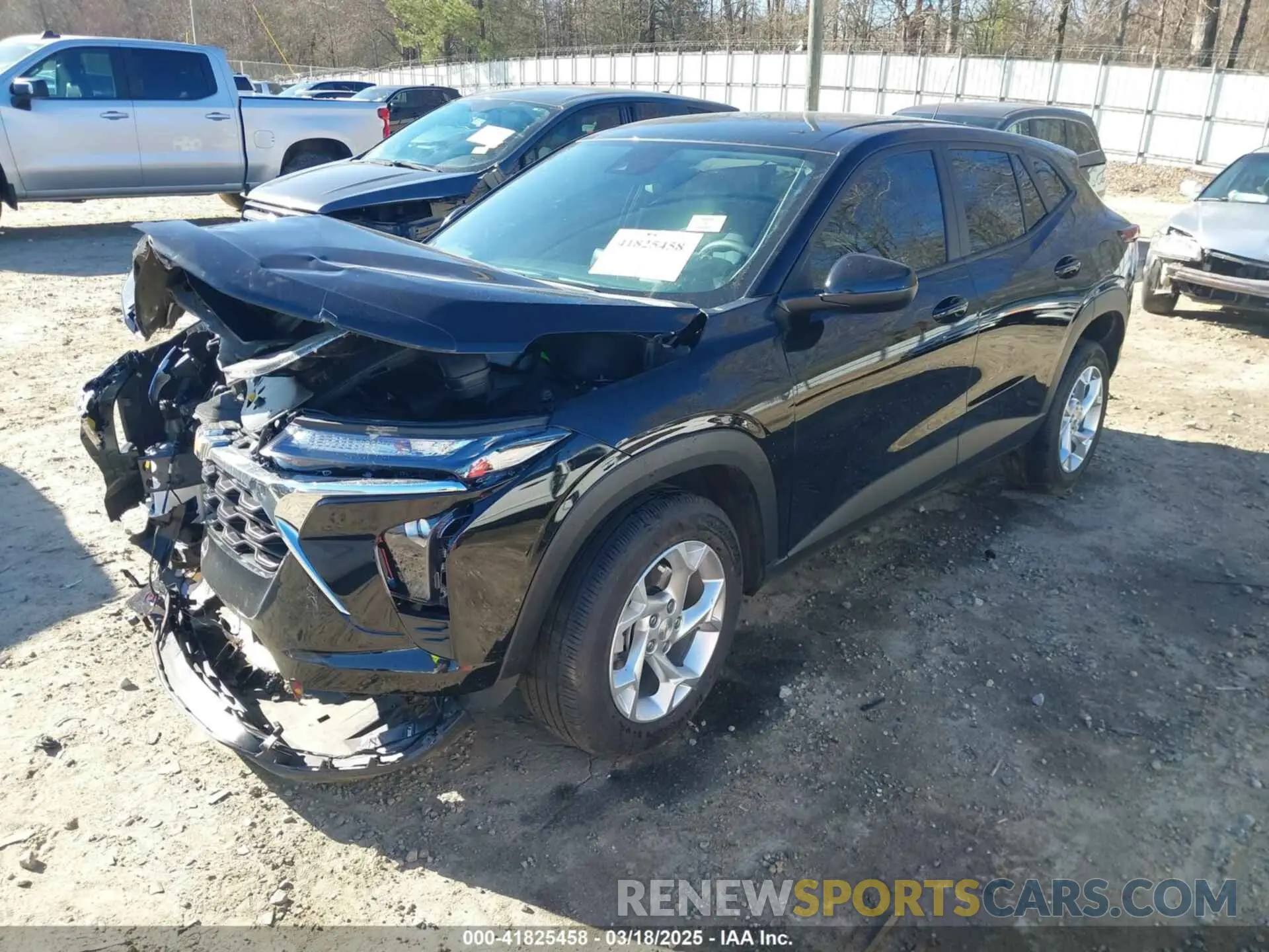 2 Photograph of a damaged car KL77LFE26RC201235 CHEVROLET TRAX 2024