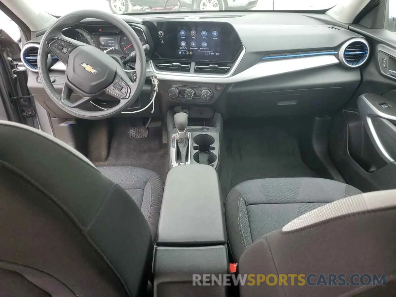 8 Photograph of a damaged car KL77LFE26RC214308 CHEVROLET TRAX 2024