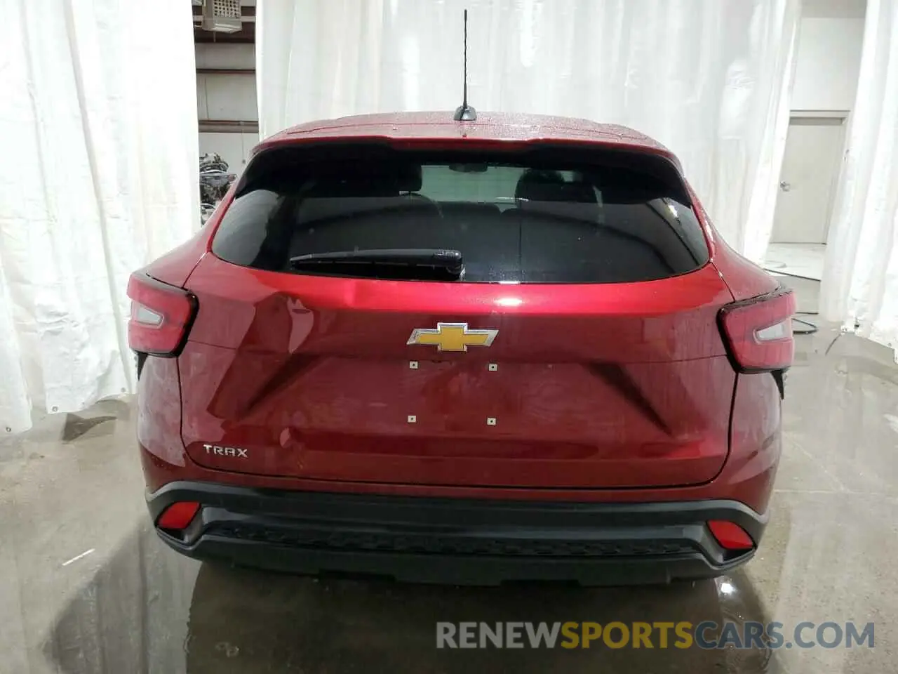 6 Photograph of a damaged car KL77LFE26RC233473 CHEVROLET TRAX 2024