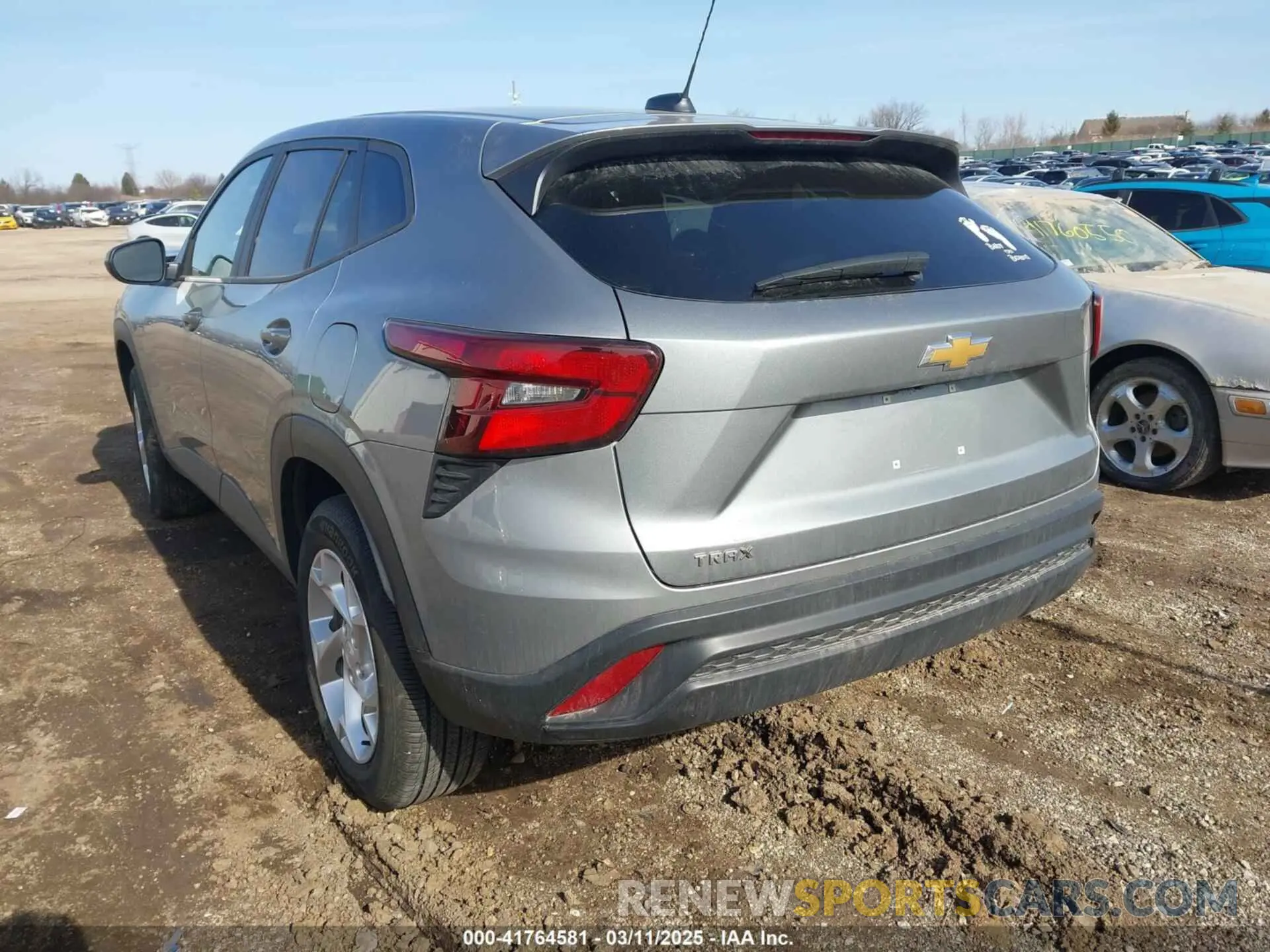 3 Photograph of a damaged car KL77LFE27RC050583 CHEVROLET TRAX 2024