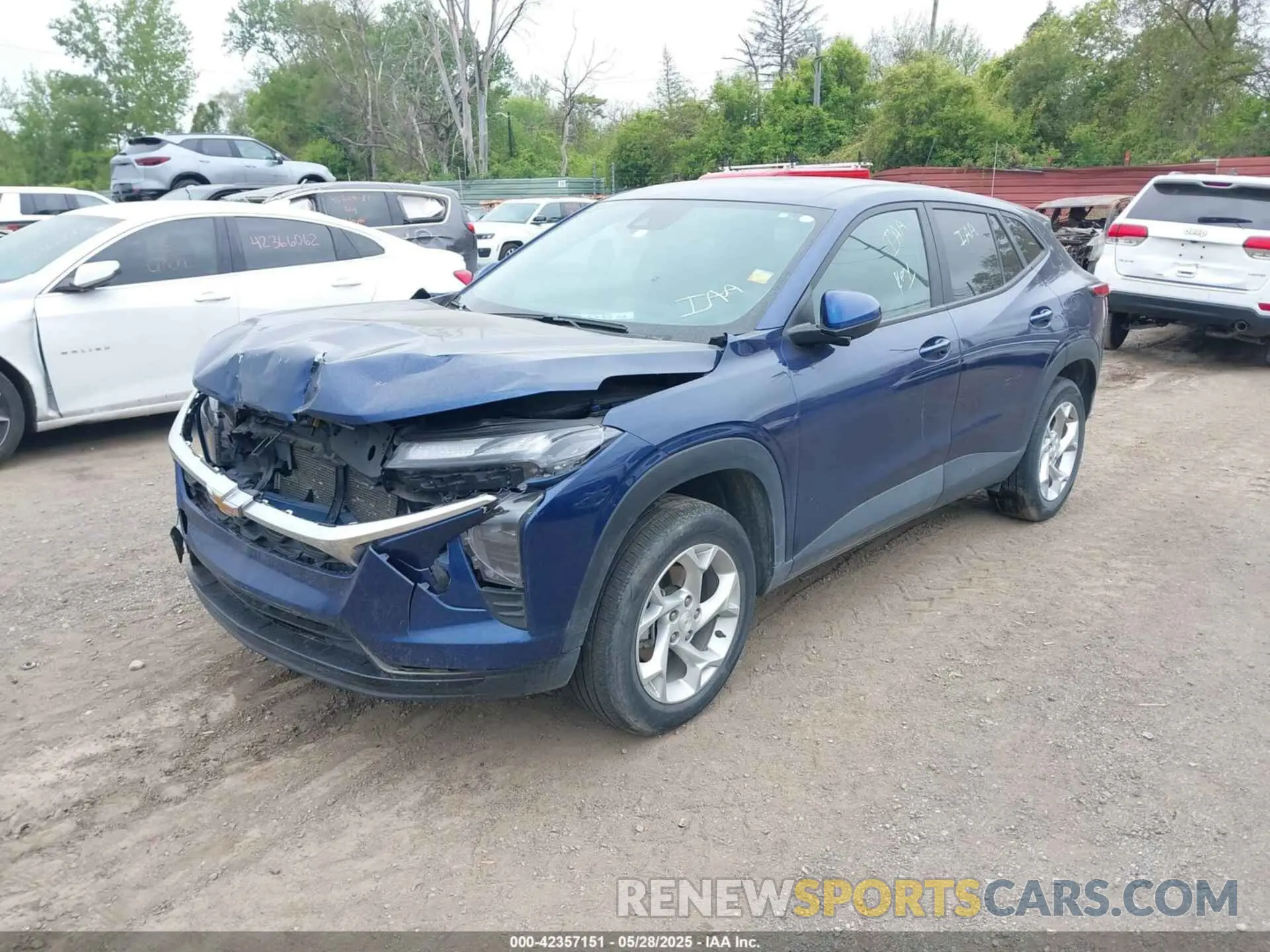 2 Photograph of a damaged car KL77LFE27RC096138 CHEVROLET TRAX 2024