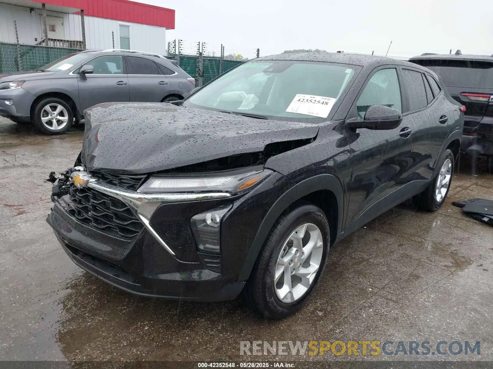2 Photograph of a damaged car KL77LFE27RC208274 CHEVROLET TRAX 2024