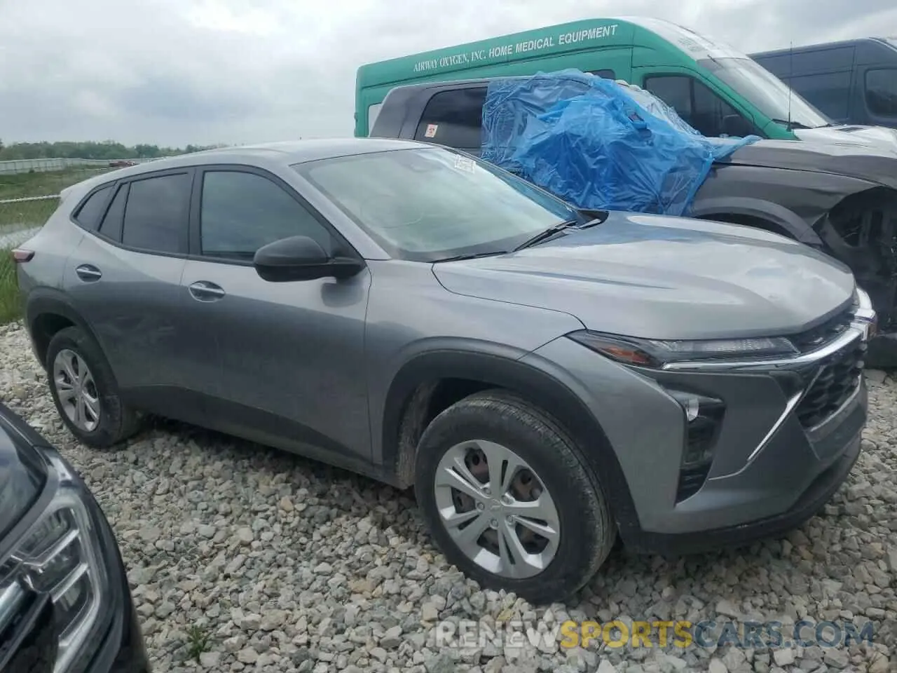 4 Photograph of a damaged car KL77LFE28RC084919 CHEVROLET TRAX 2024