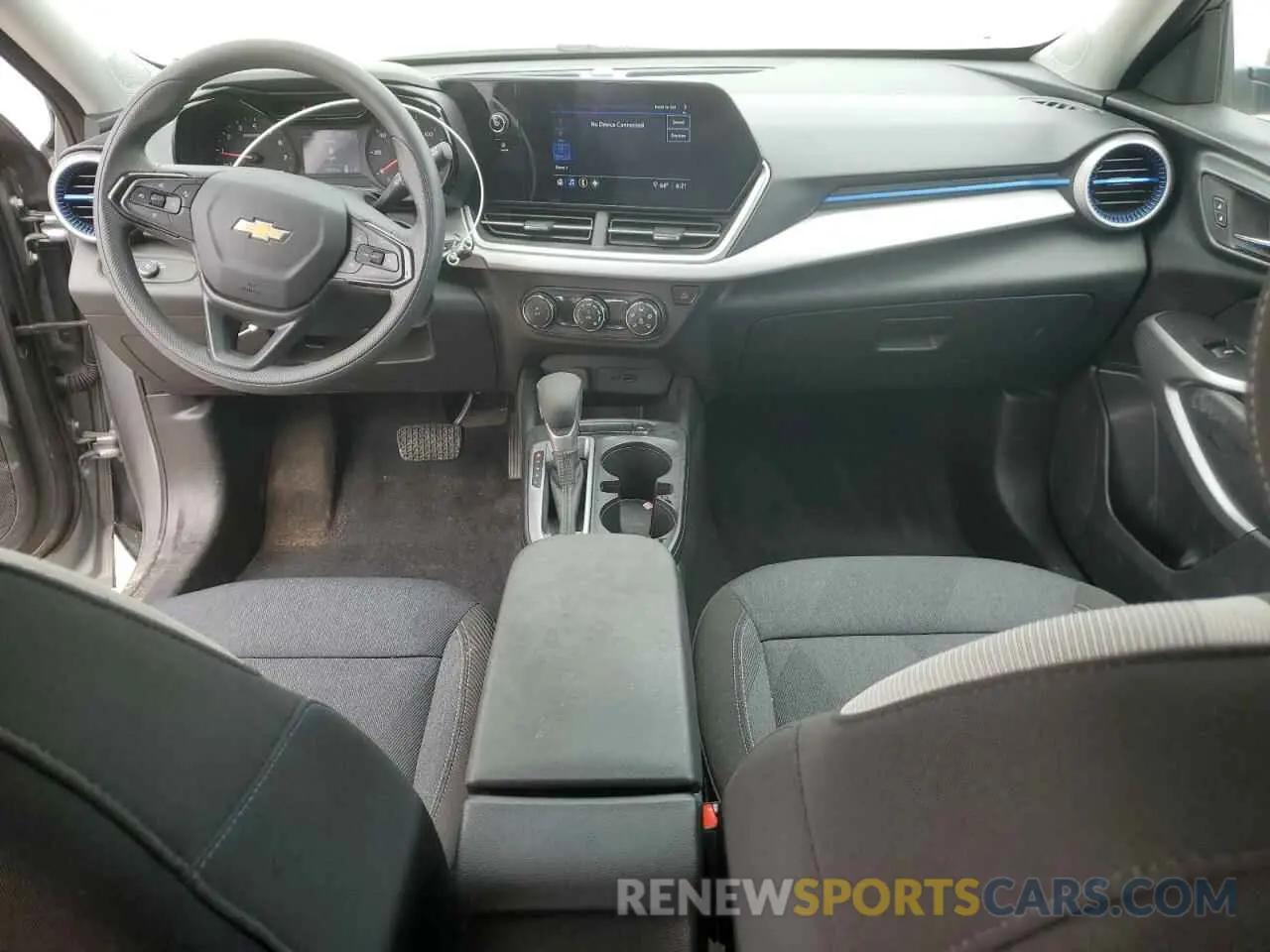 8 Photograph of a damaged car KL77LFE28RC084919 CHEVROLET TRAX 2024