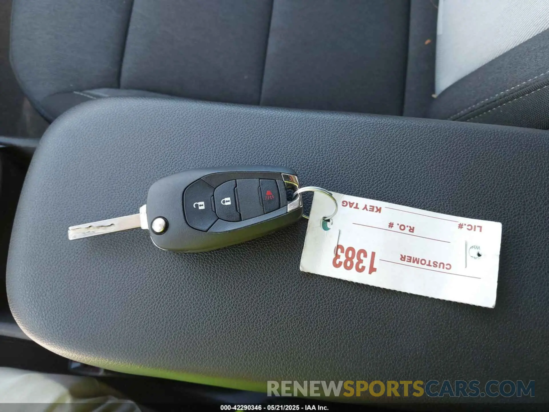 11 Photograph of a damaged car KL77LFE28RC131351 CHEVROLET TRAX 2024