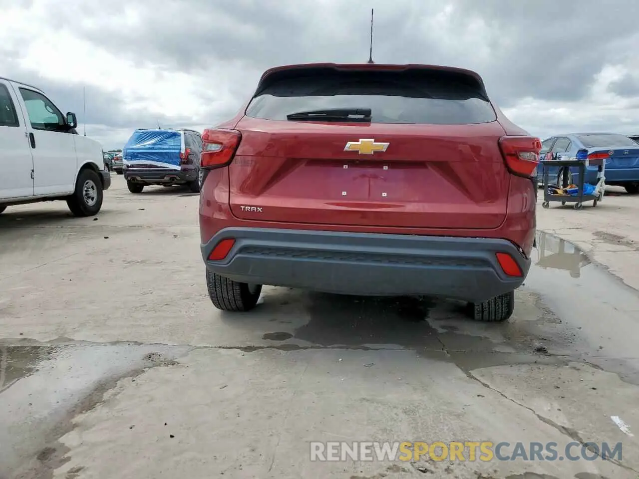 6 Photograph of a damaged car KL77LFE28RC213483 CHEVROLET TRAX 2024