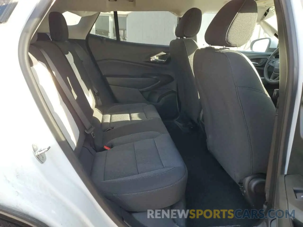 11 Photograph of a damaged car KL77LFE29RC097792 CHEVROLET TRAX 2024