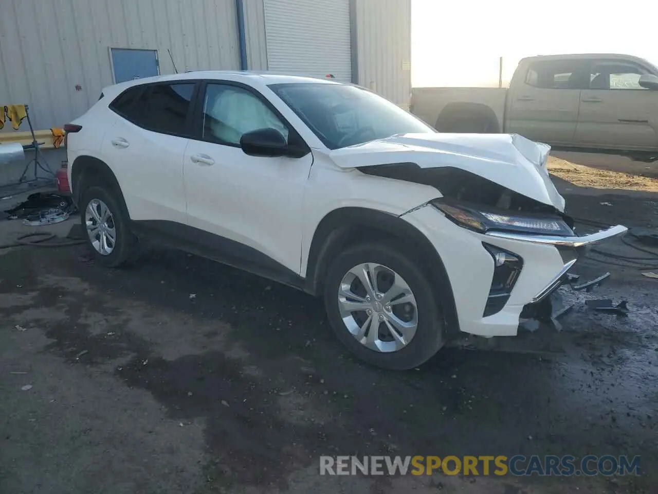 4 Photograph of a damaged car KL77LFE29RC130709 CHEVROLET TRAX 2024