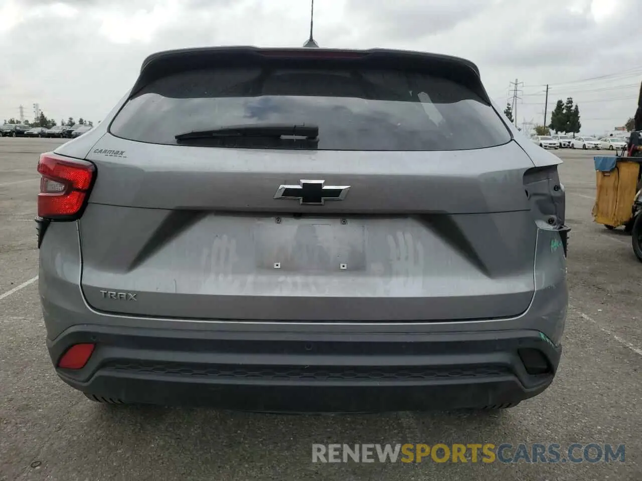 6 Photograph of a damaged car KL77LFE29RC130984 CHEVROLET TRAX 2024