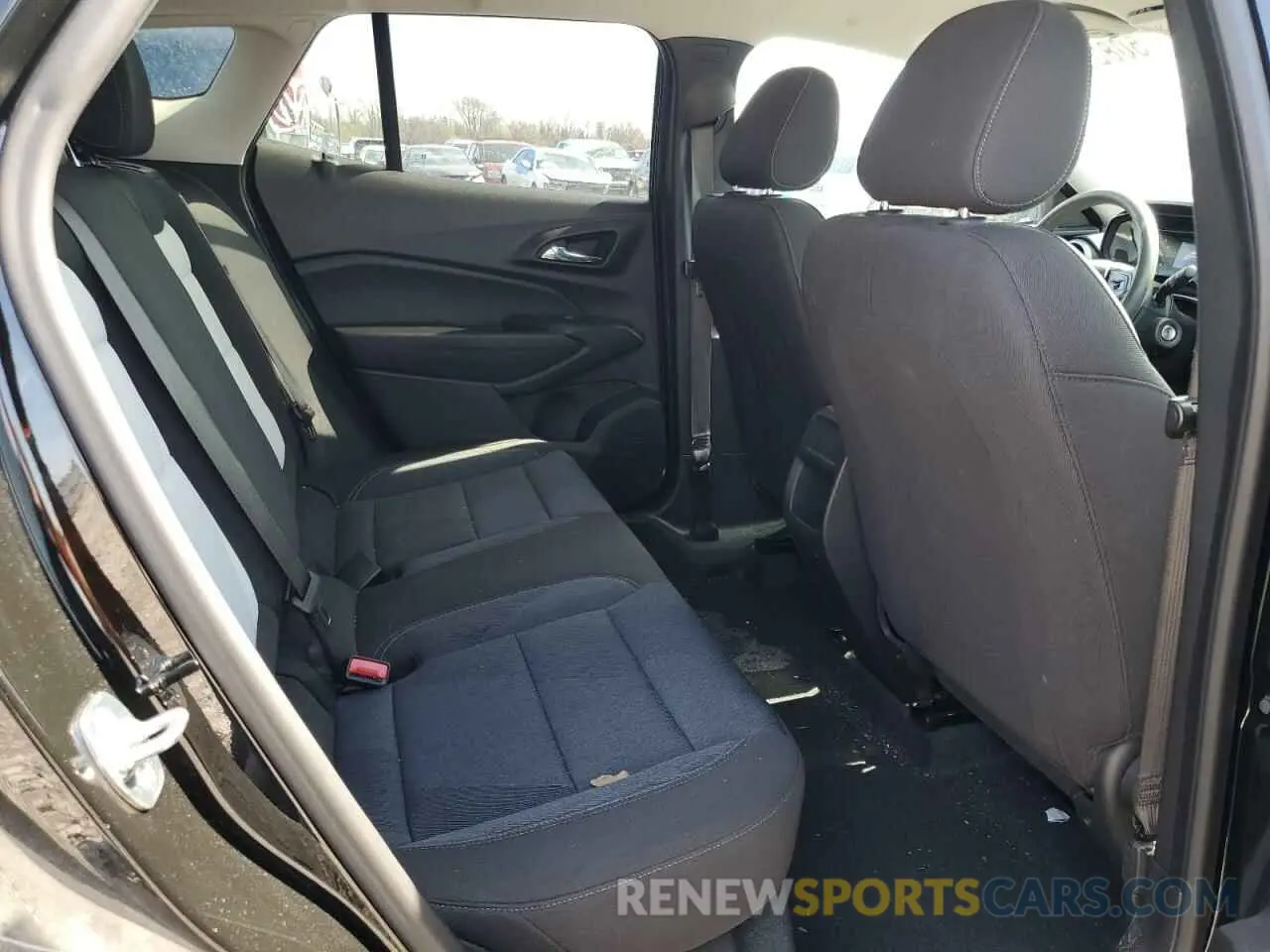 11 Photograph of a damaged car KL77LFE29RC228963 CHEVROLET TRAX 2024