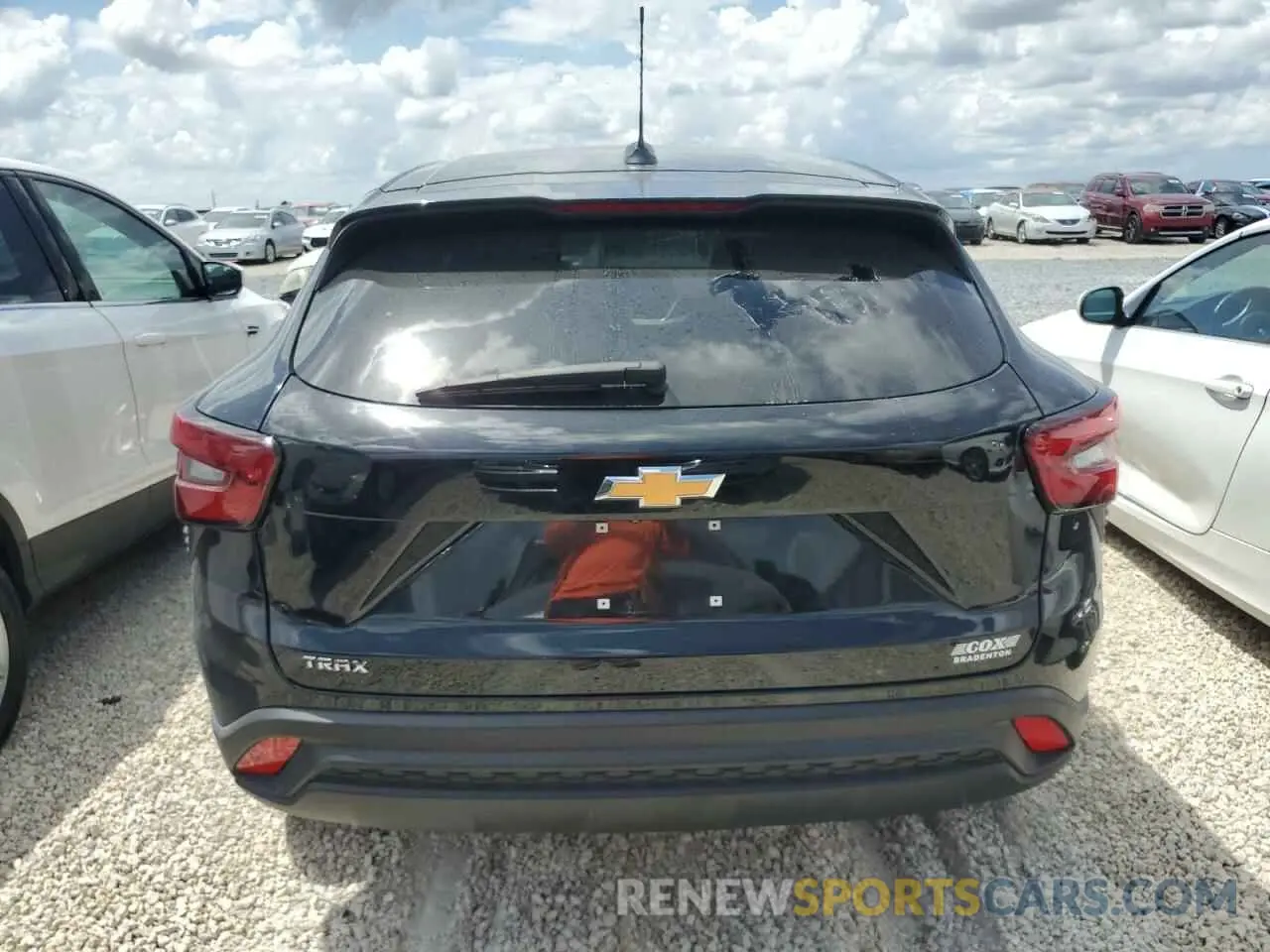 6 Photograph of a damaged car KL77LFE2XRC079379 CHEVROLET TRAX 2024