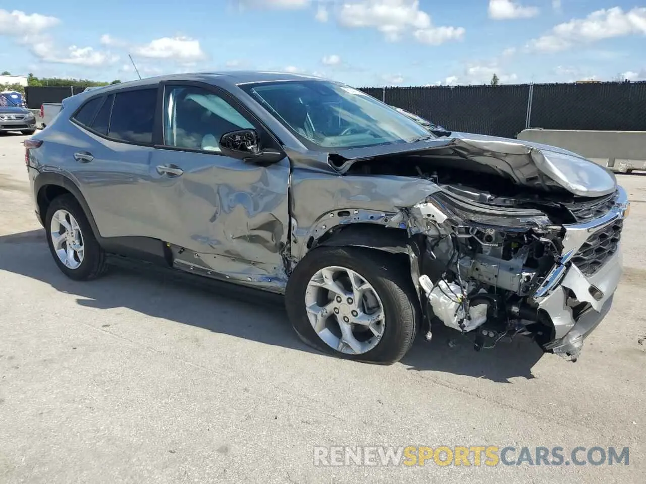 4 Photograph of a damaged car KL77LFE2XRC182866 CHEVROLET TRAX 2024