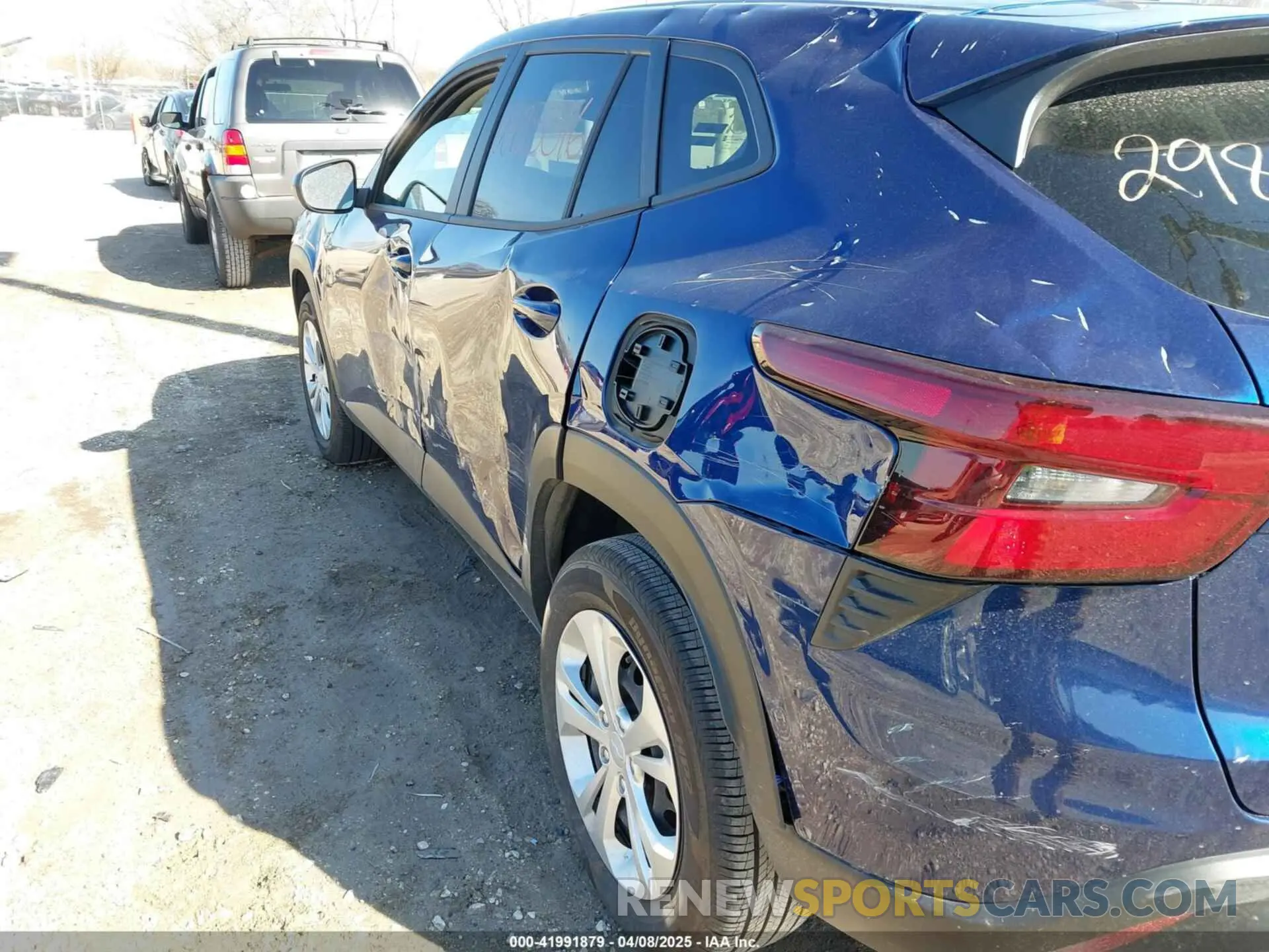 19 Photograph of a damaged car KL77LFE2XRC215655 CHEVROLET TRAX 2024
