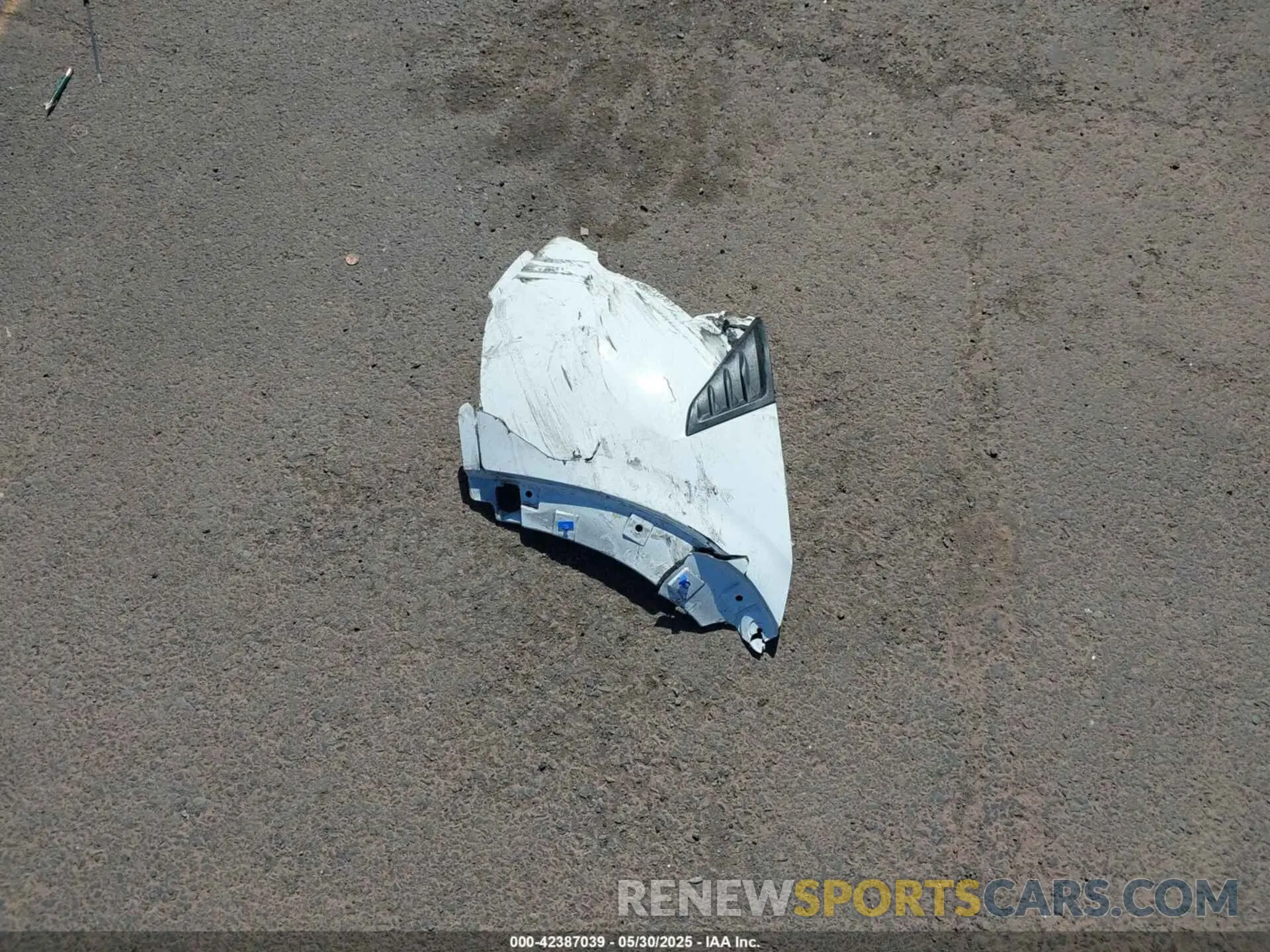 11 Photograph of a damaged car KL77LFE2XRC227112 CHEVROLET TRAX 2024