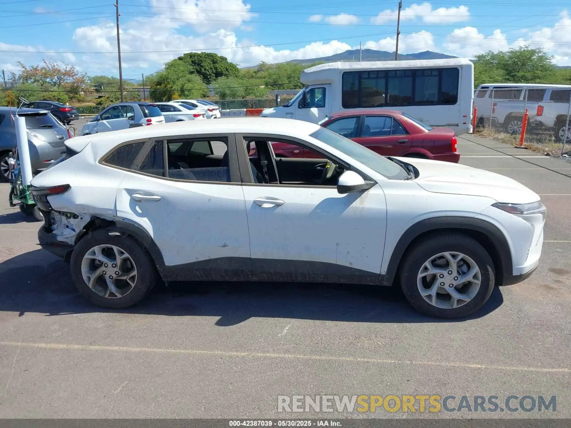 13 Photograph of a damaged car KL77LFE2XRC227112 CHEVROLET TRAX 2024