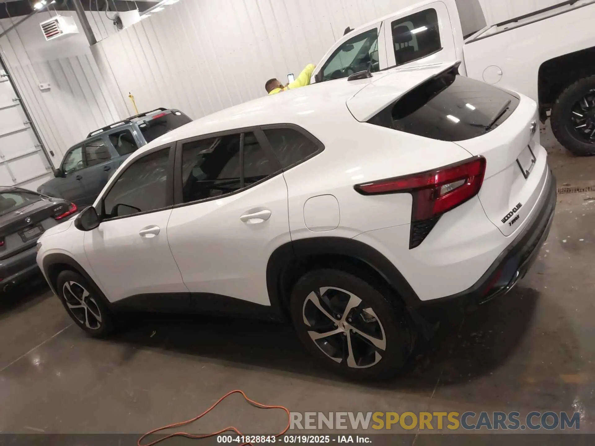 14 Photograph of a damaged car KL77LGE20RC027412 CHEVROLET TRAX 2024