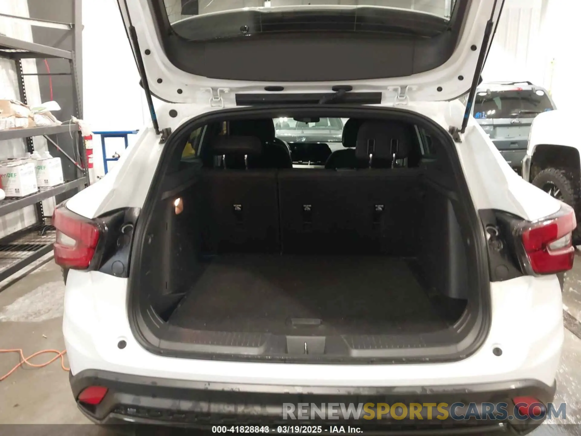 17 Photograph of a damaged car KL77LGE20RC027412 CHEVROLET TRAX 2024