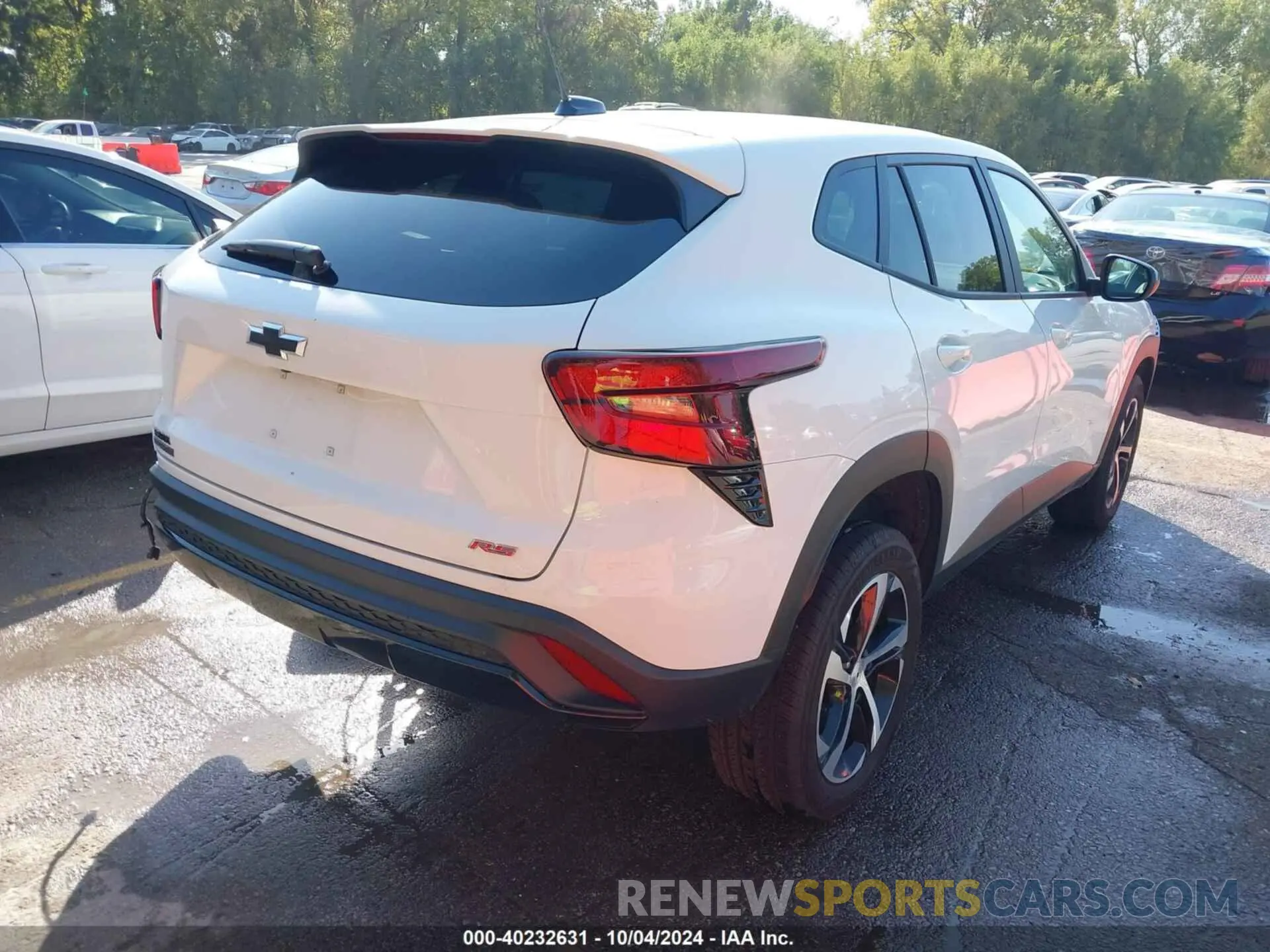 4 Photograph of a damaged car KL77LGE20RC124173 CHEVROLET TRAX 2024