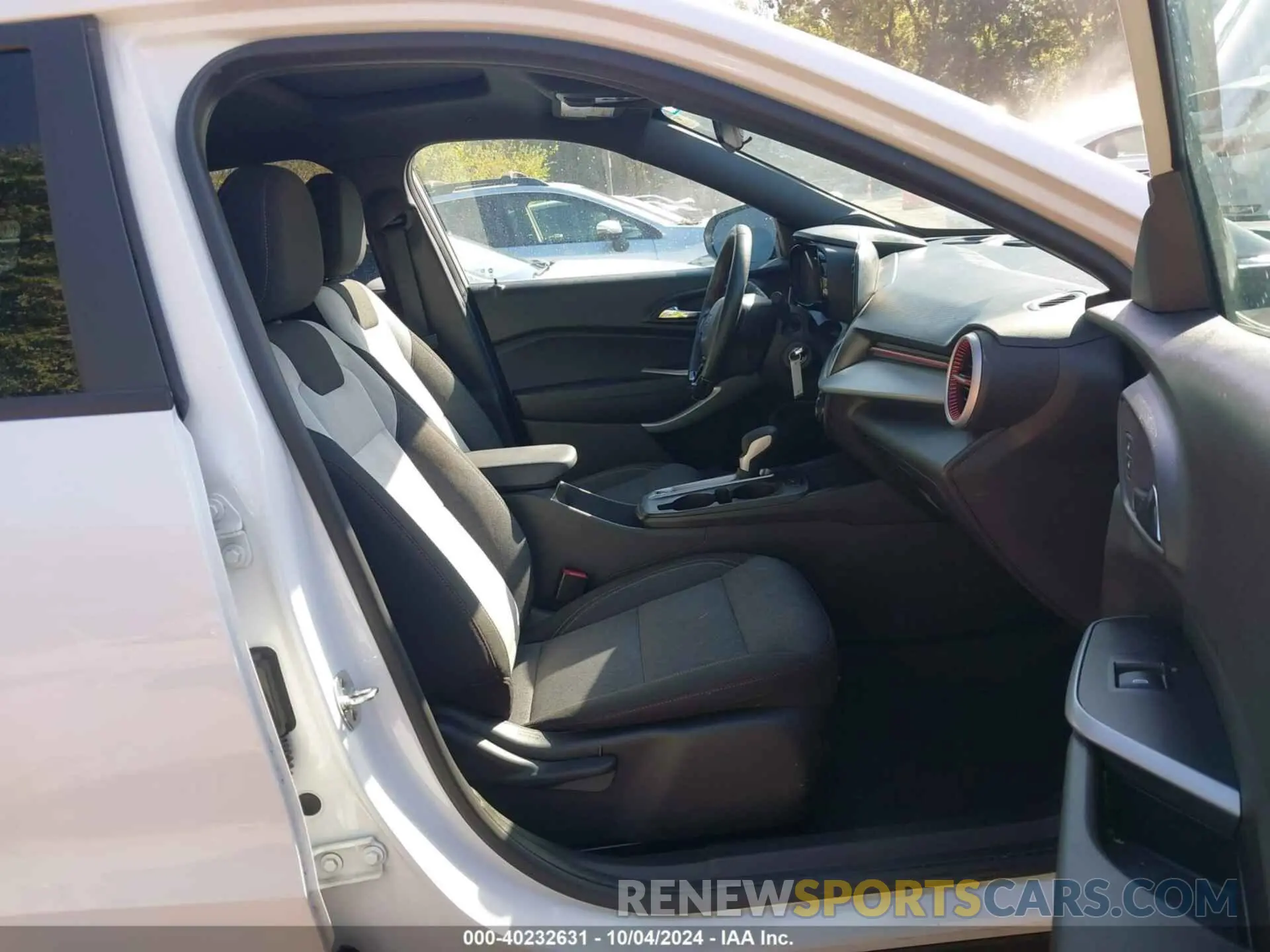 5 Photograph of a damaged car KL77LGE20RC124173 CHEVROLET TRAX 2024