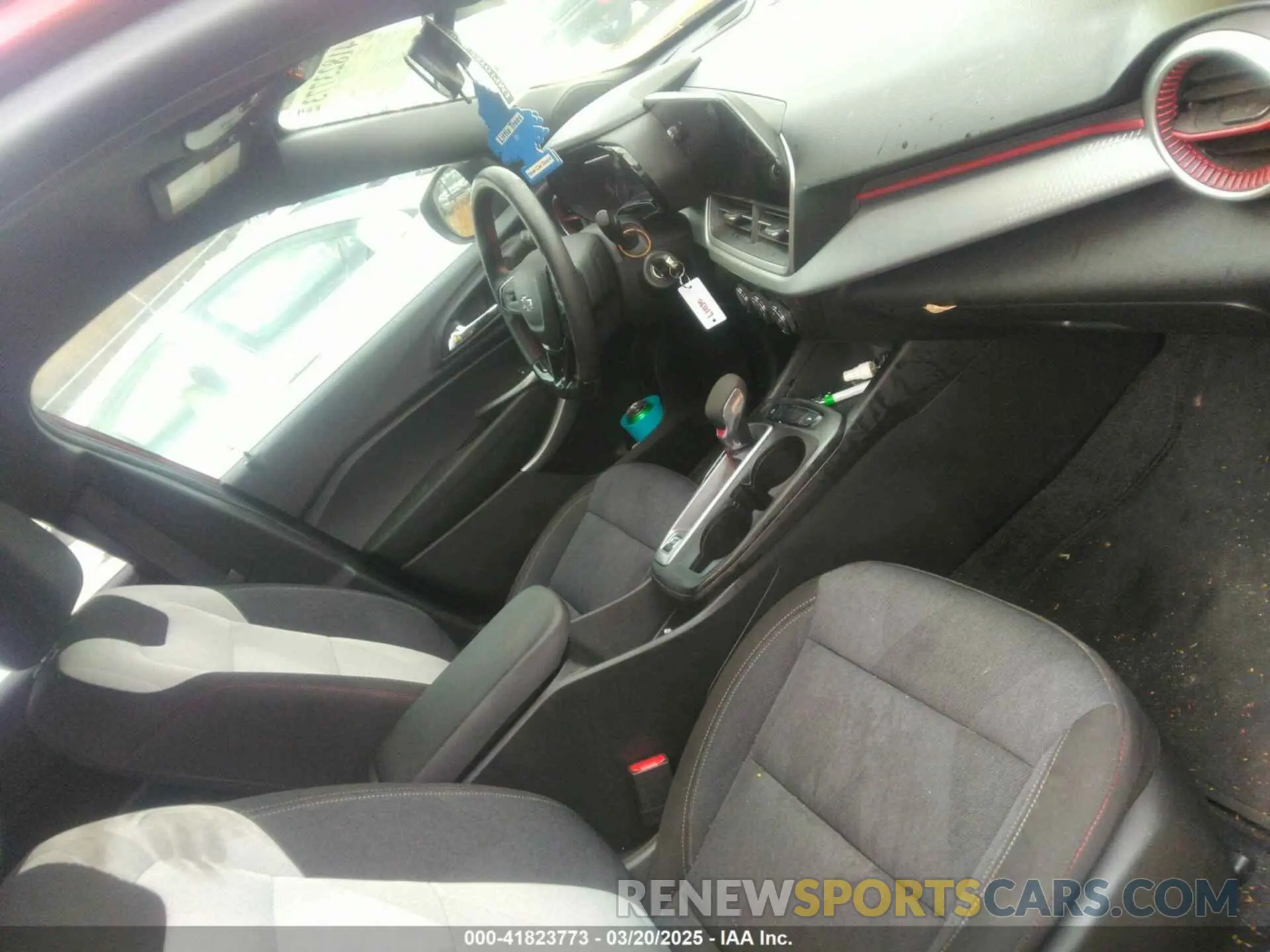 5 Photograph of a damaged car KL77LGE21RC007430 CHEVROLET TRAX 2024