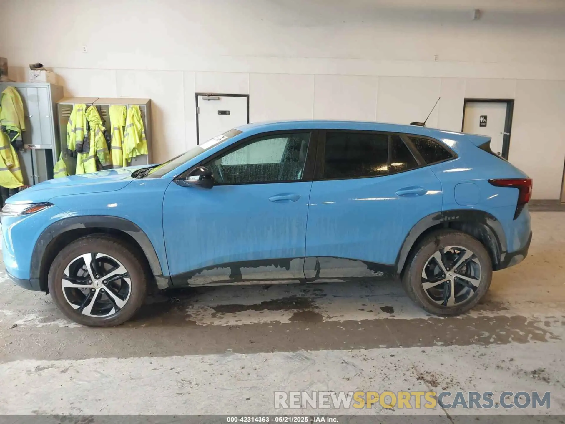 14 Photograph of a damaged car KL77LGE21RC057101 CHEVROLET TRAX 2024