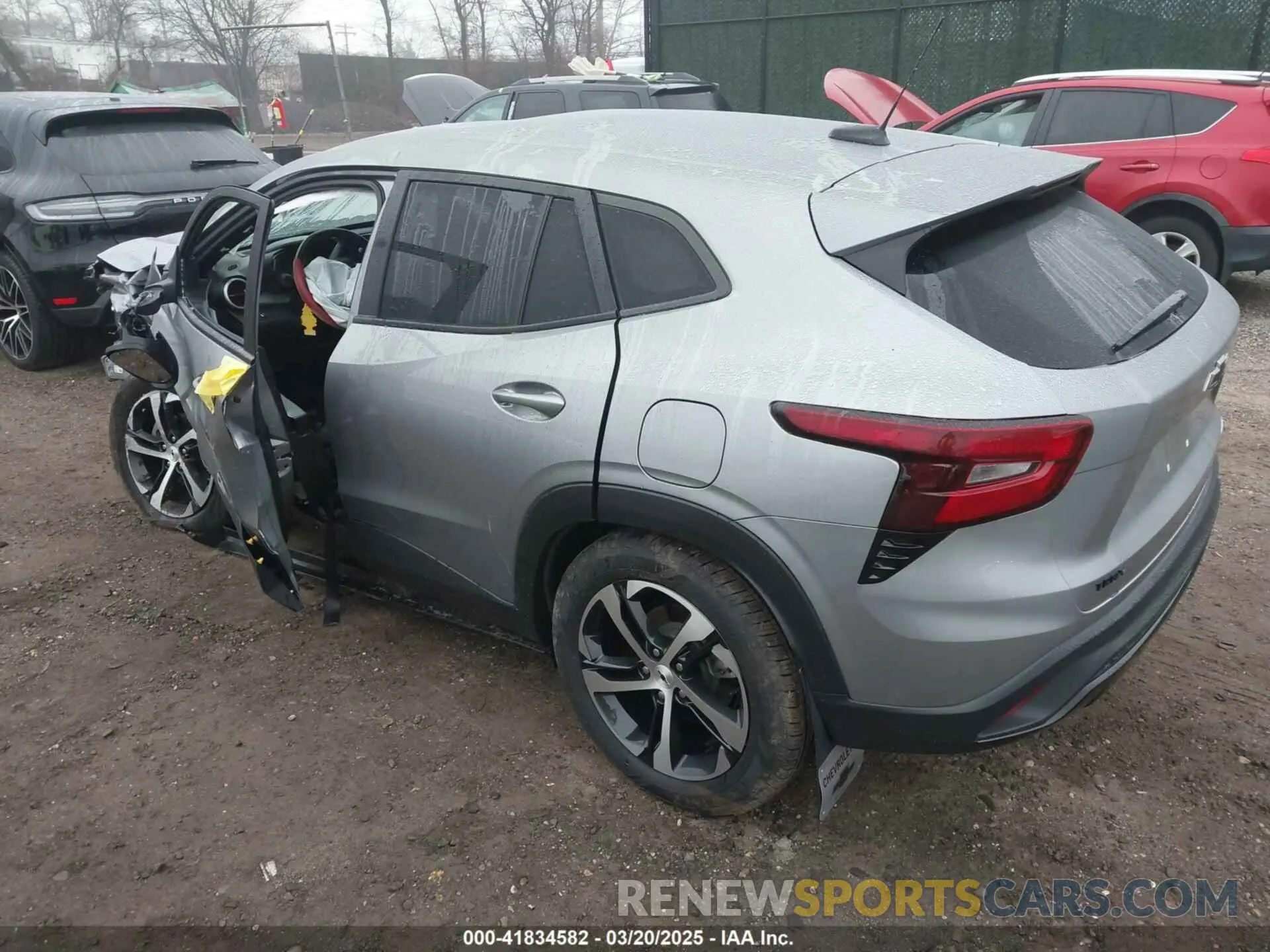 3 Photograph of a damaged car KL77LGE21RC152404 CHEVROLET TRAX 2024