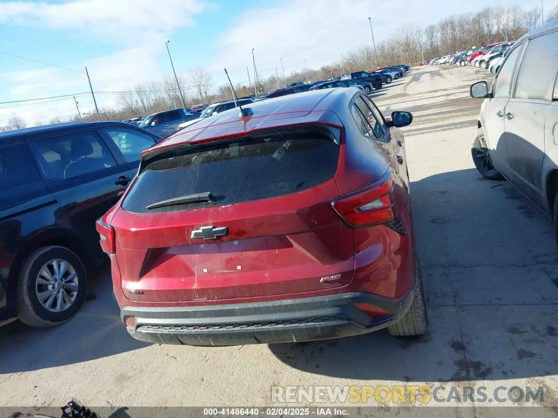 17 Photograph of a damaged car KL77LGE22RC061304 CHEVROLET TRAX 2024