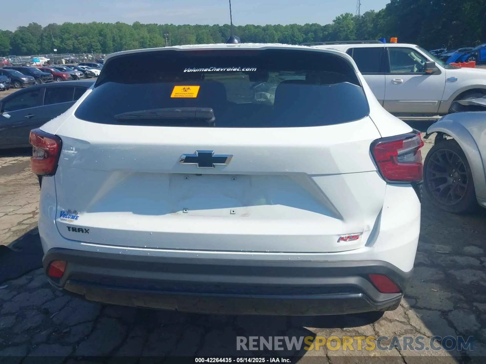 16 Photograph of a damaged car KL77LGE23RC194203 CHEVROLET TRAX 2024