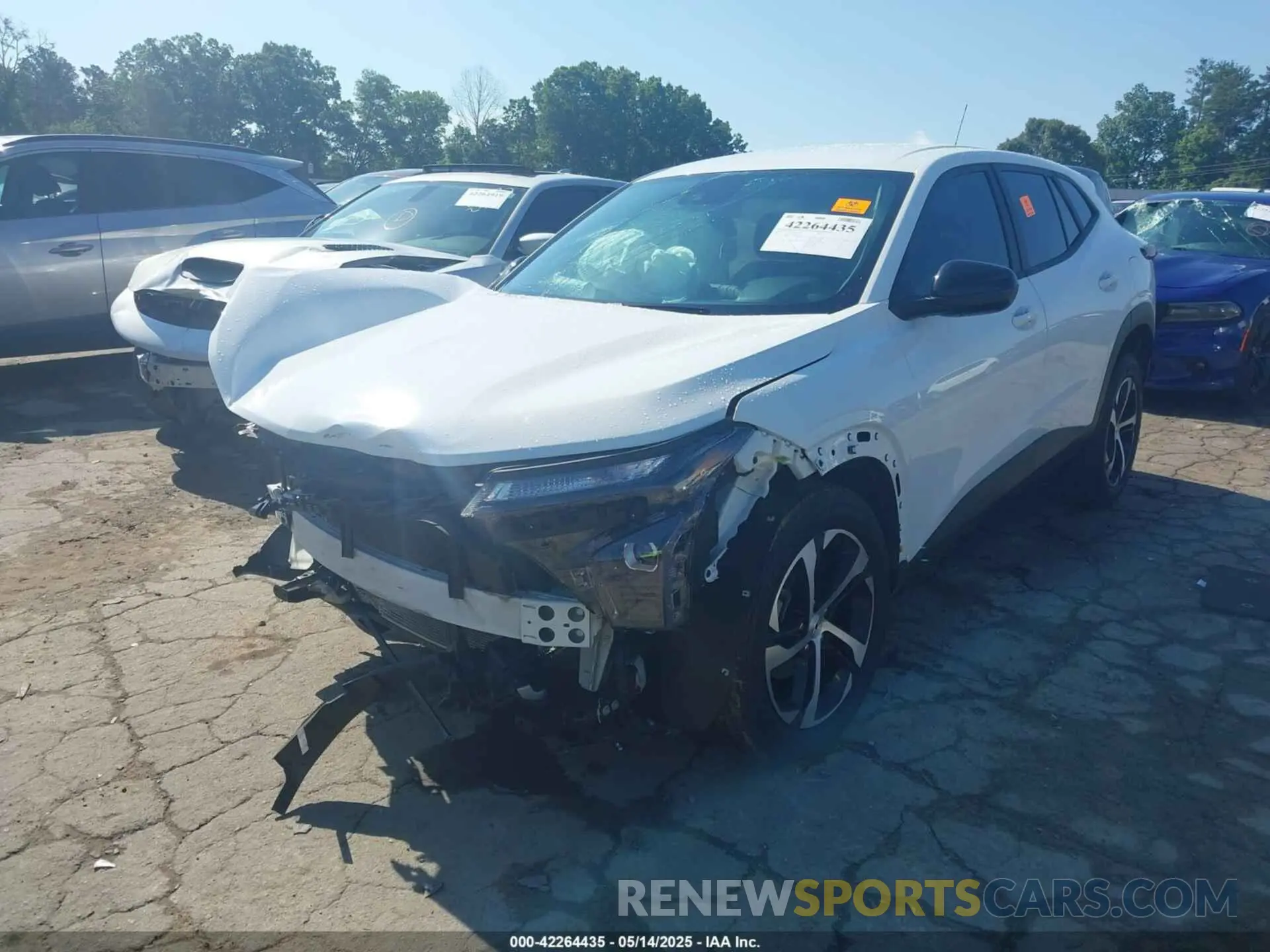 2 Photograph of a damaged car KL77LGE23RC194203 CHEVROLET TRAX 2024