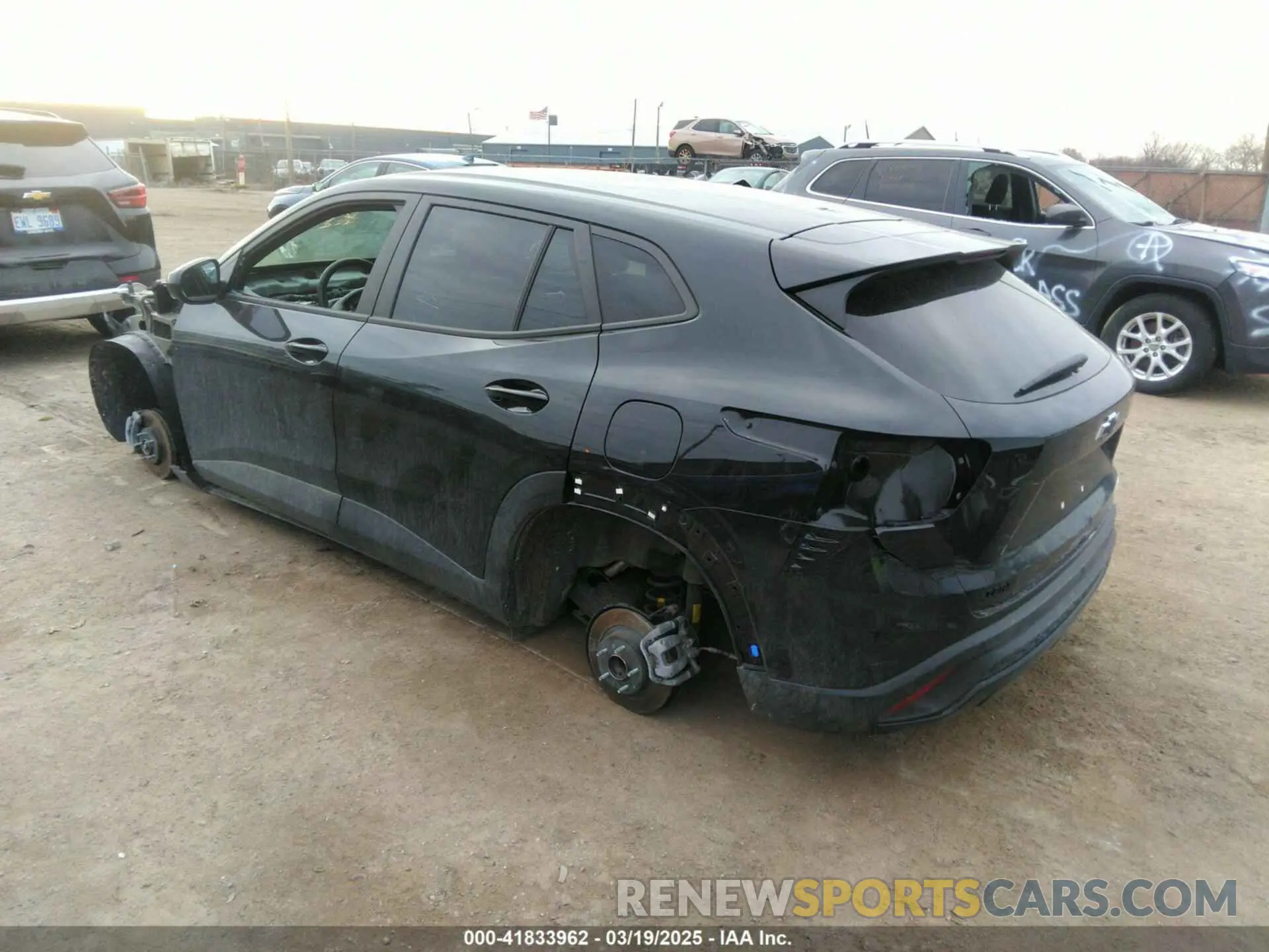 3 Photograph of a damaged car KL77LGE24RC178513 CHEVROLET TRAX 2024