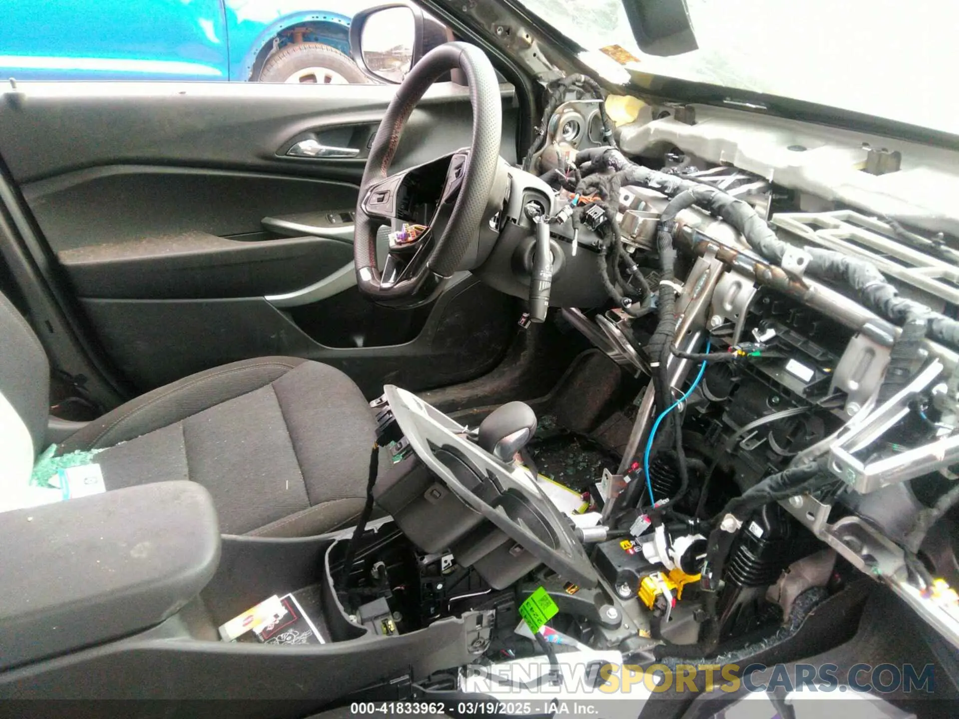 5 Photograph of a damaged car KL77LGE24RC178513 CHEVROLET TRAX 2024