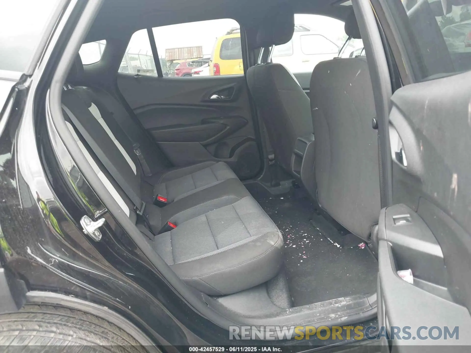 8 Photograph of a damaged car KL77LGE25RC178181 CHEVROLET TRAX 2024