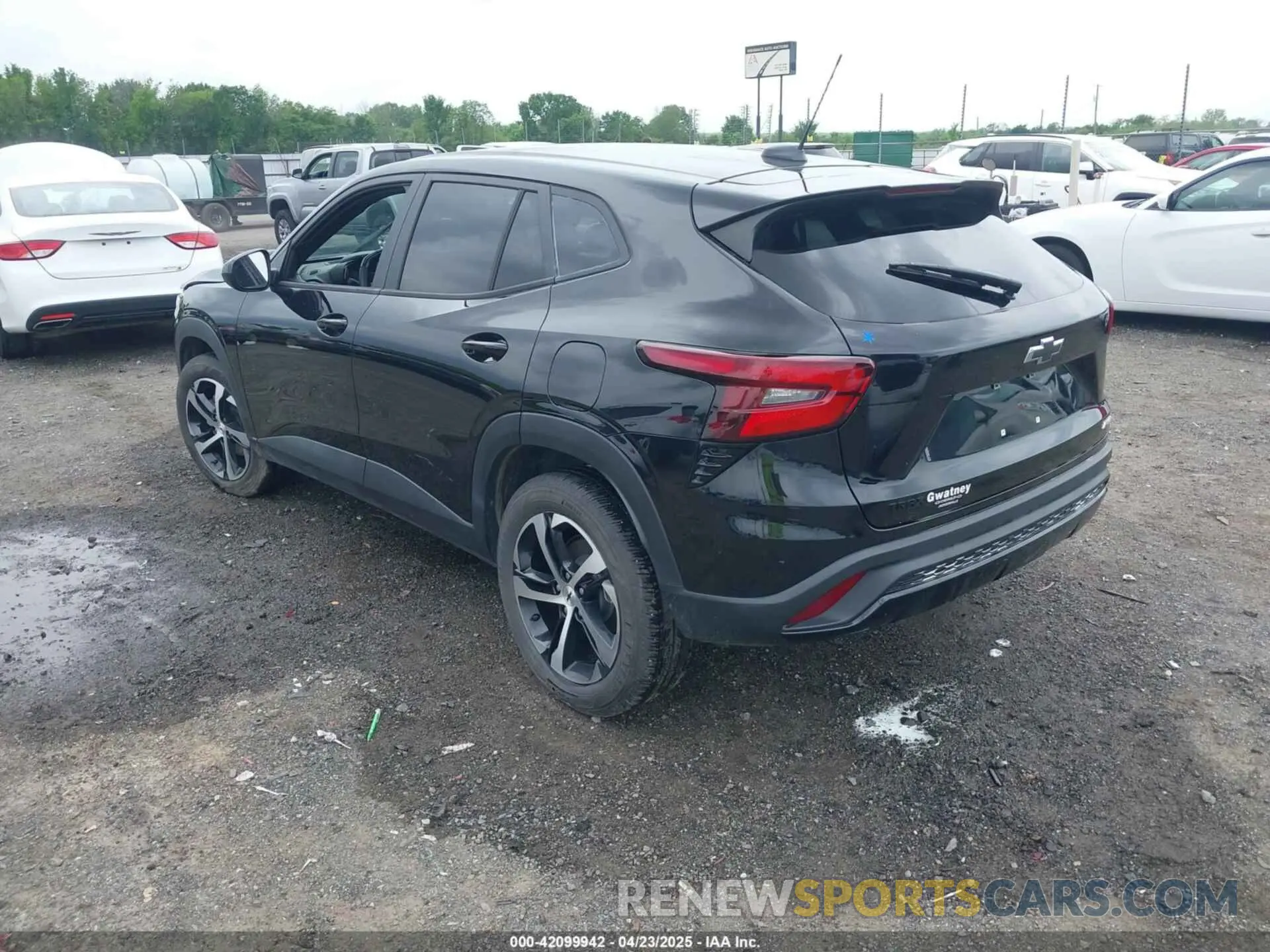 3 Photograph of a damaged car KL77LGE25RC183834 CHEVROLET TRAX 2024