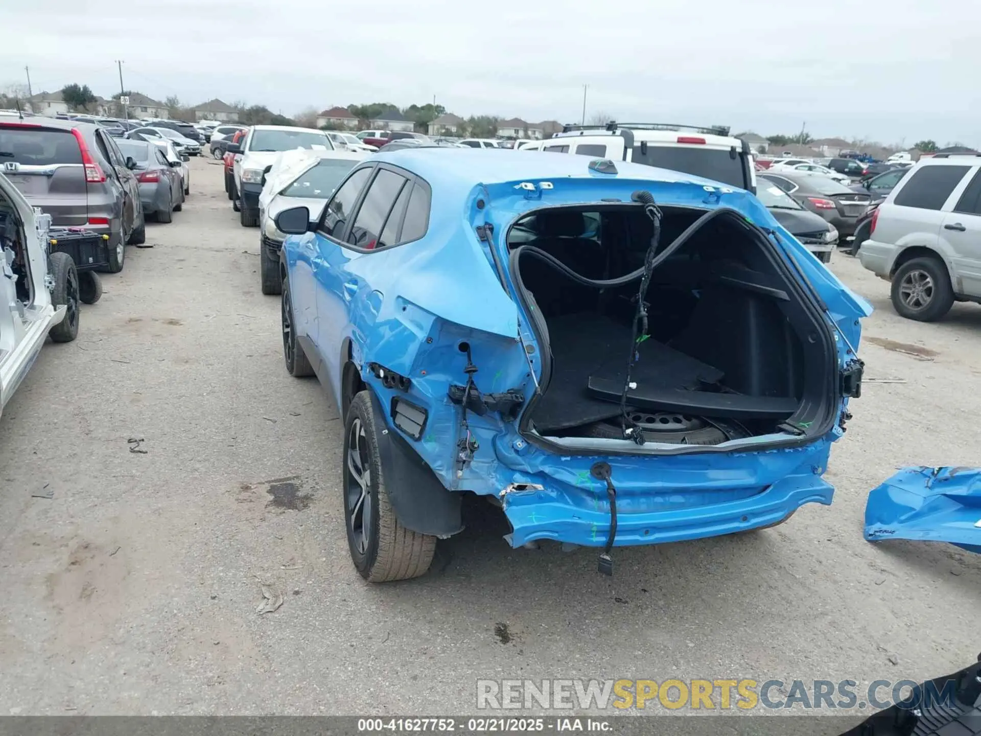 3 Photograph of a damaged car KL77LGE26RC013224 CHEVROLET TRAX 2024