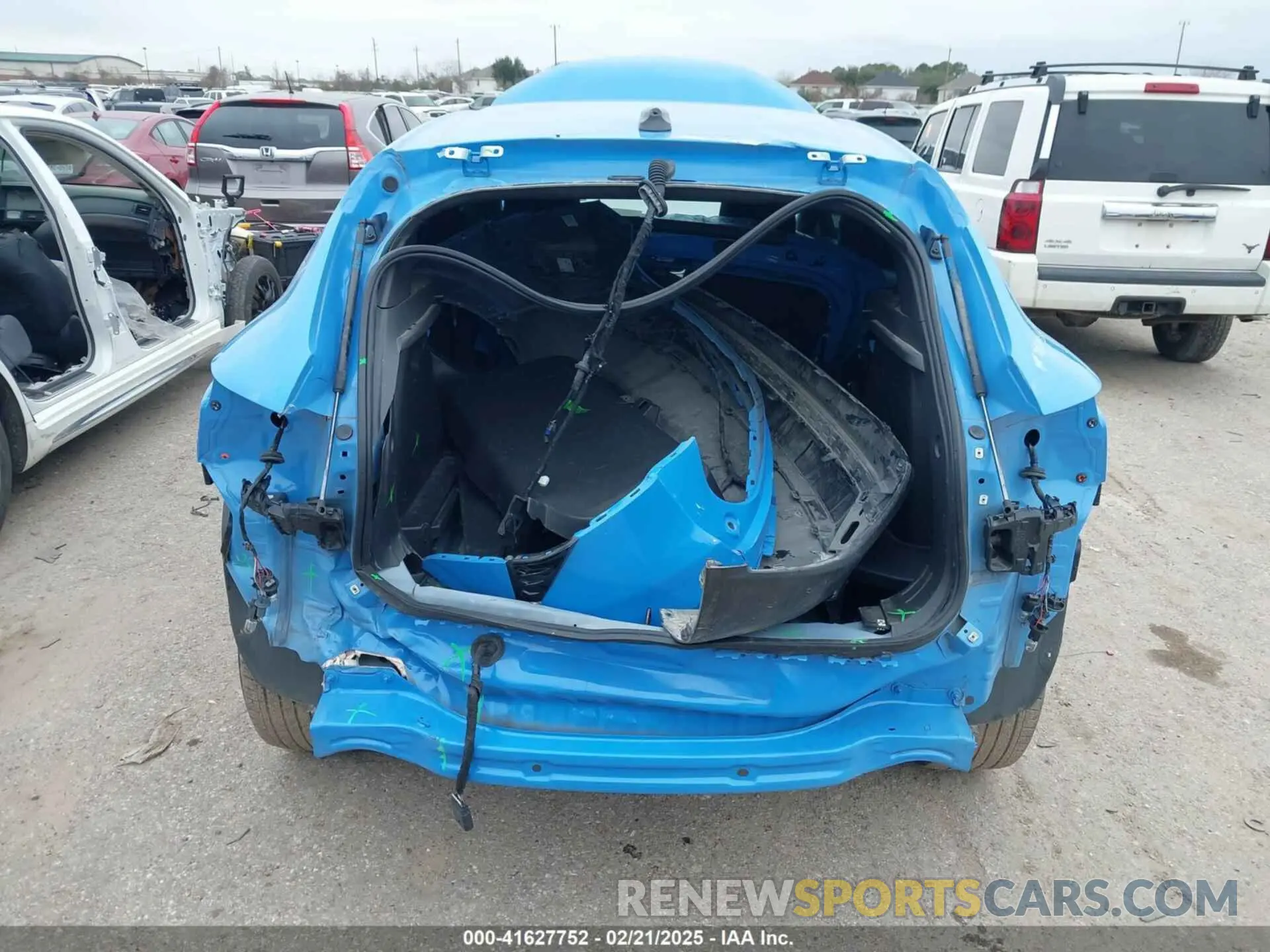 6 Photograph of a damaged car KL77LGE26RC013224 CHEVROLET TRAX 2024