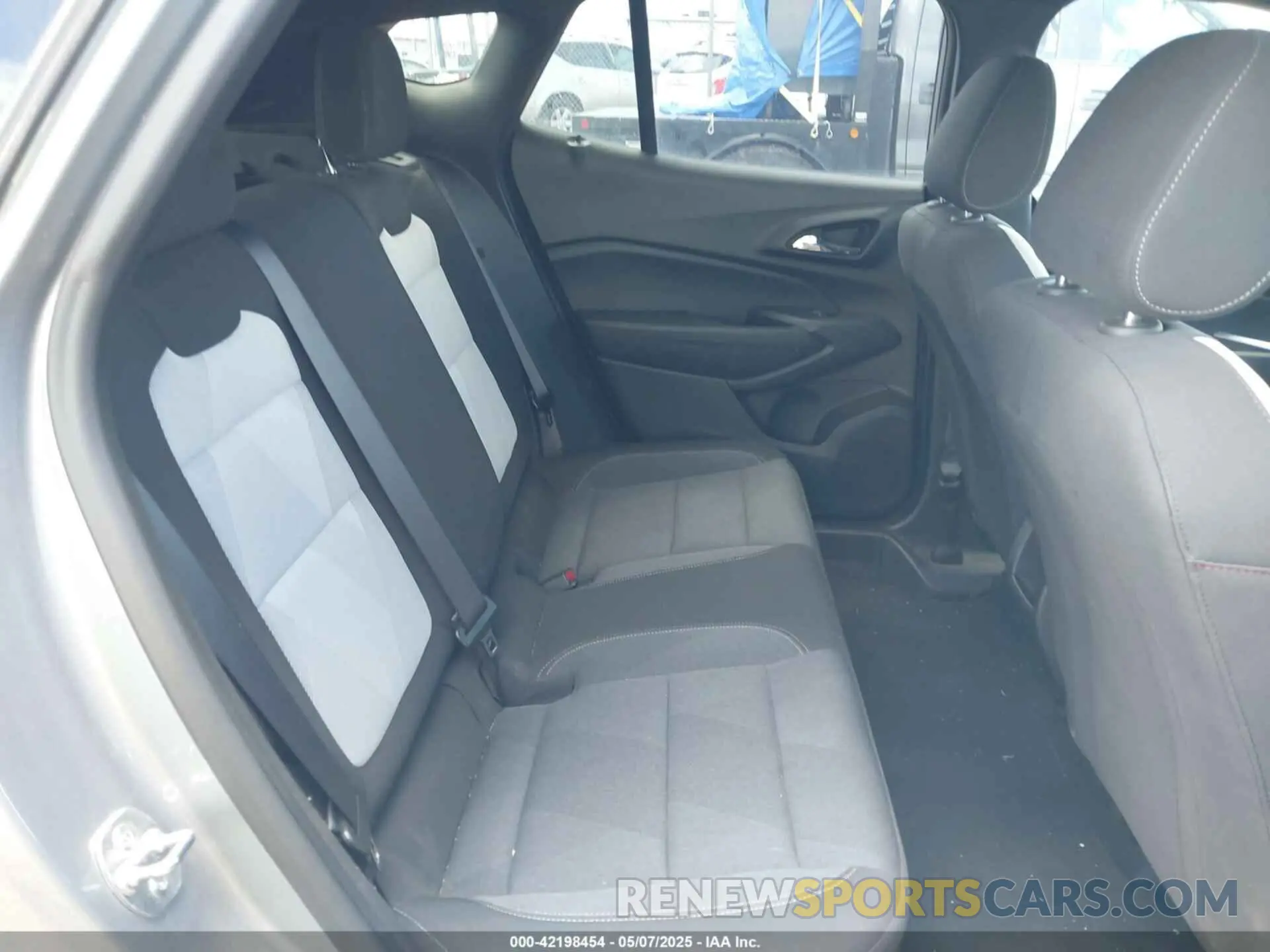 8 Photograph of a damaged car KL77LGE26RC141429 CHEVROLET TRAX 2024