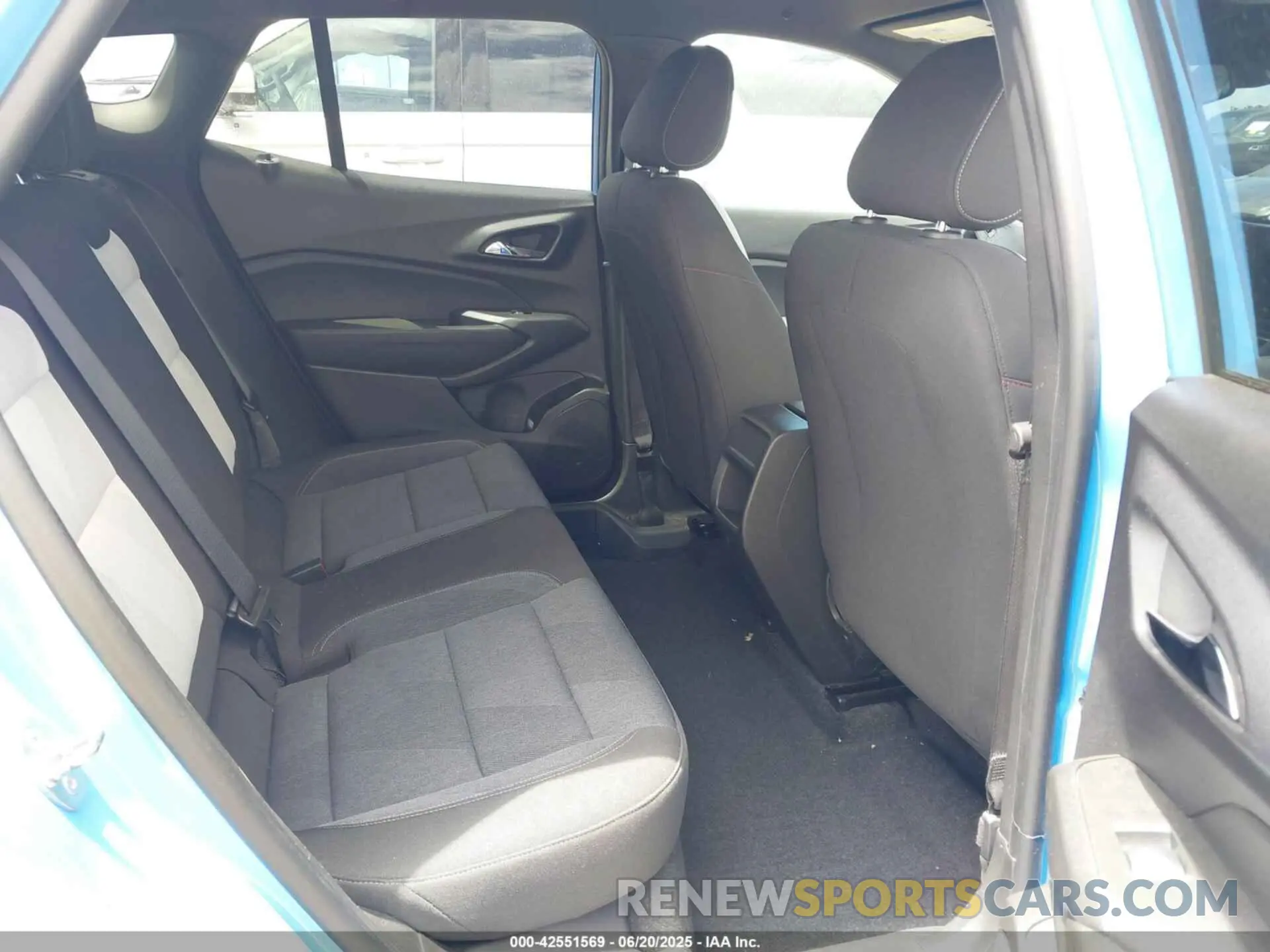 8 Photograph of a damaged car KL77LGE27RC030159 CHEVROLET TRAX 2024