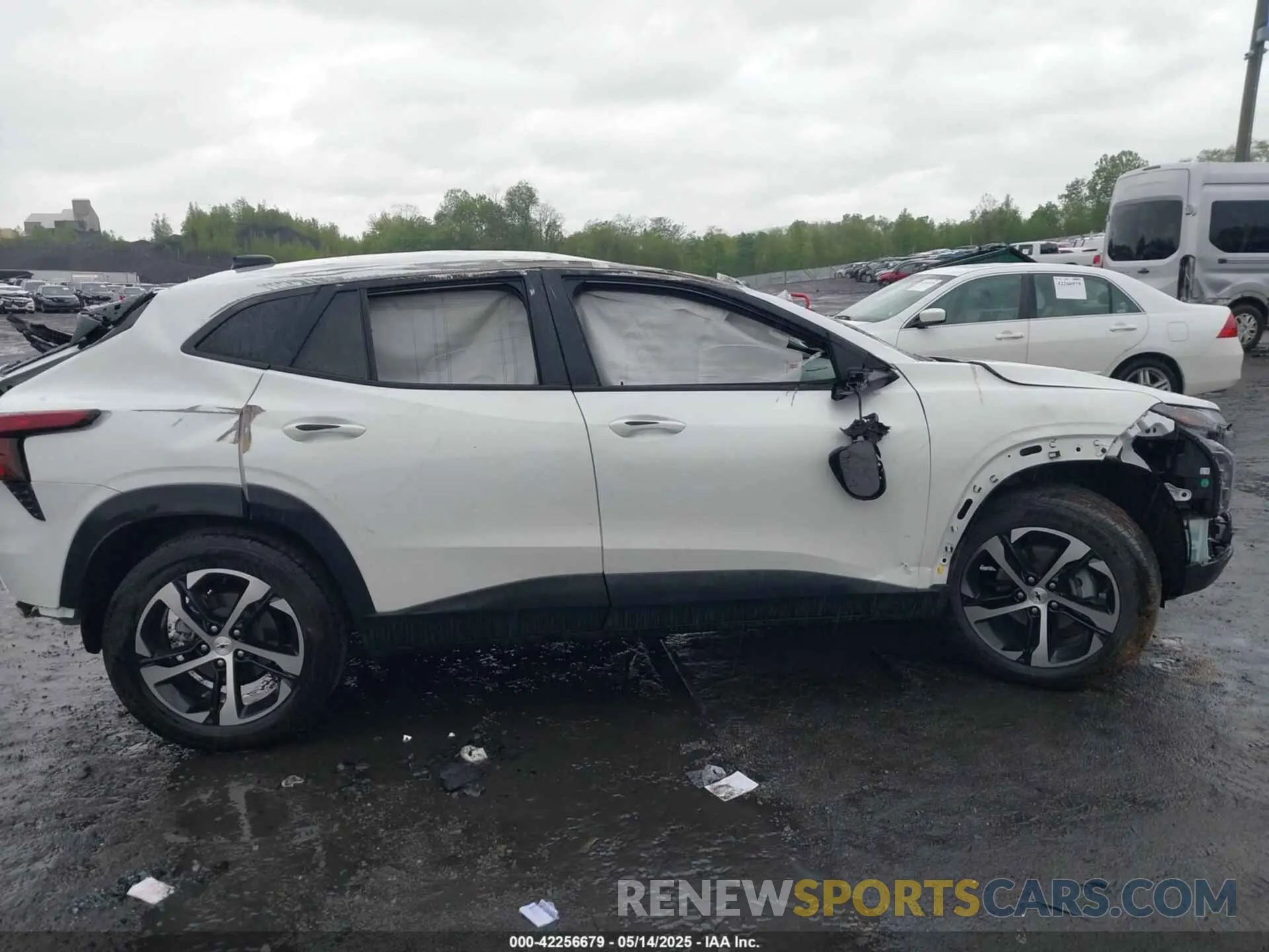 13 Photograph of a damaged car KL77LGE27RC032624 CHEVROLET TRAX 2024