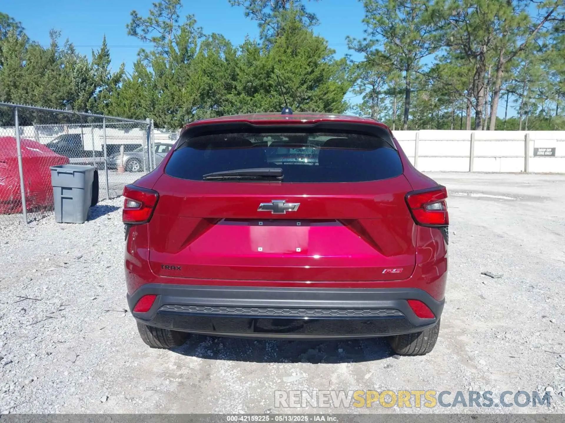 17 Photograph of a damaged car KL77LGE28RC137978 CHEVROLET TRAX 2024