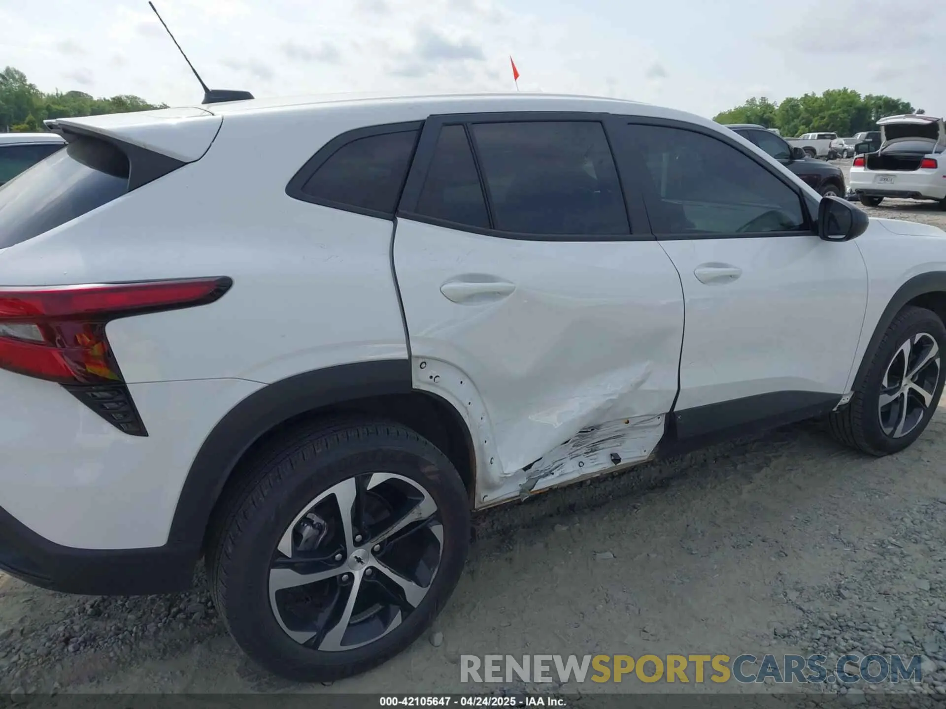 6 Photograph of a damaged car KL77LGE28RC154408 CHEVROLET TRAX 2024