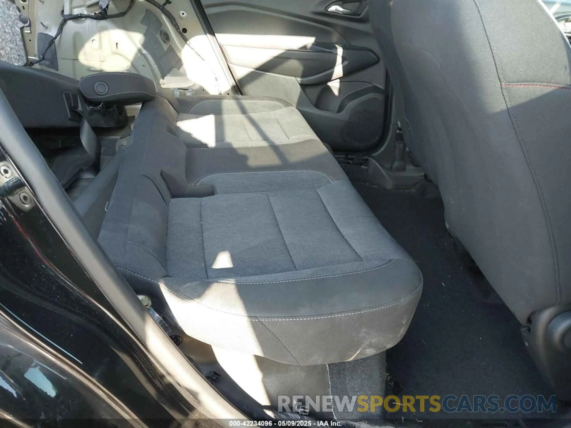 8 Photograph of a damaged car KL77LGE29RC078021 CHEVROLET TRAX 2024