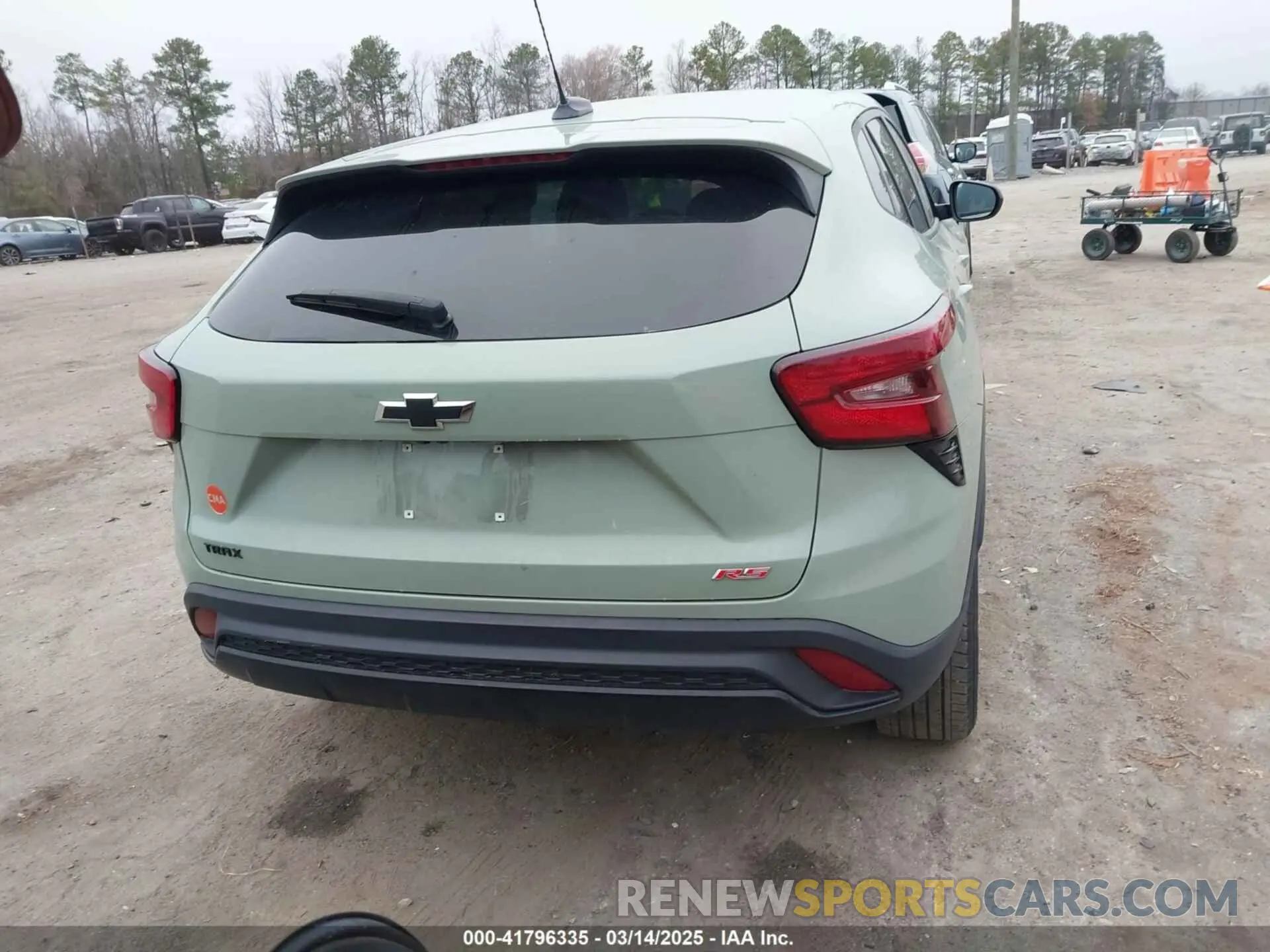 17 Photograph of a damaged car KL77LGE29RC088970 CHEVROLET TRAX 2024