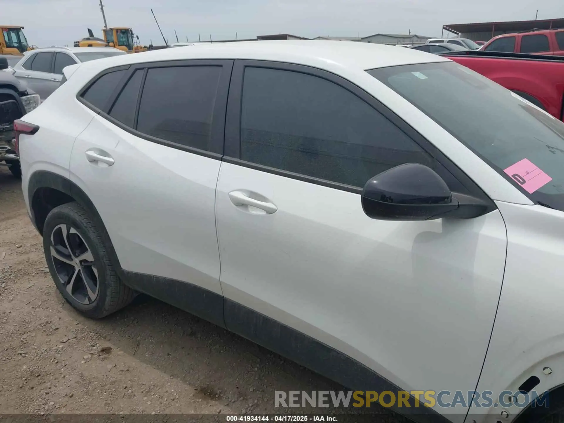 12 Photograph of a damaged car KL77LGE2XRC048722 CHEVROLET TRAX 2024