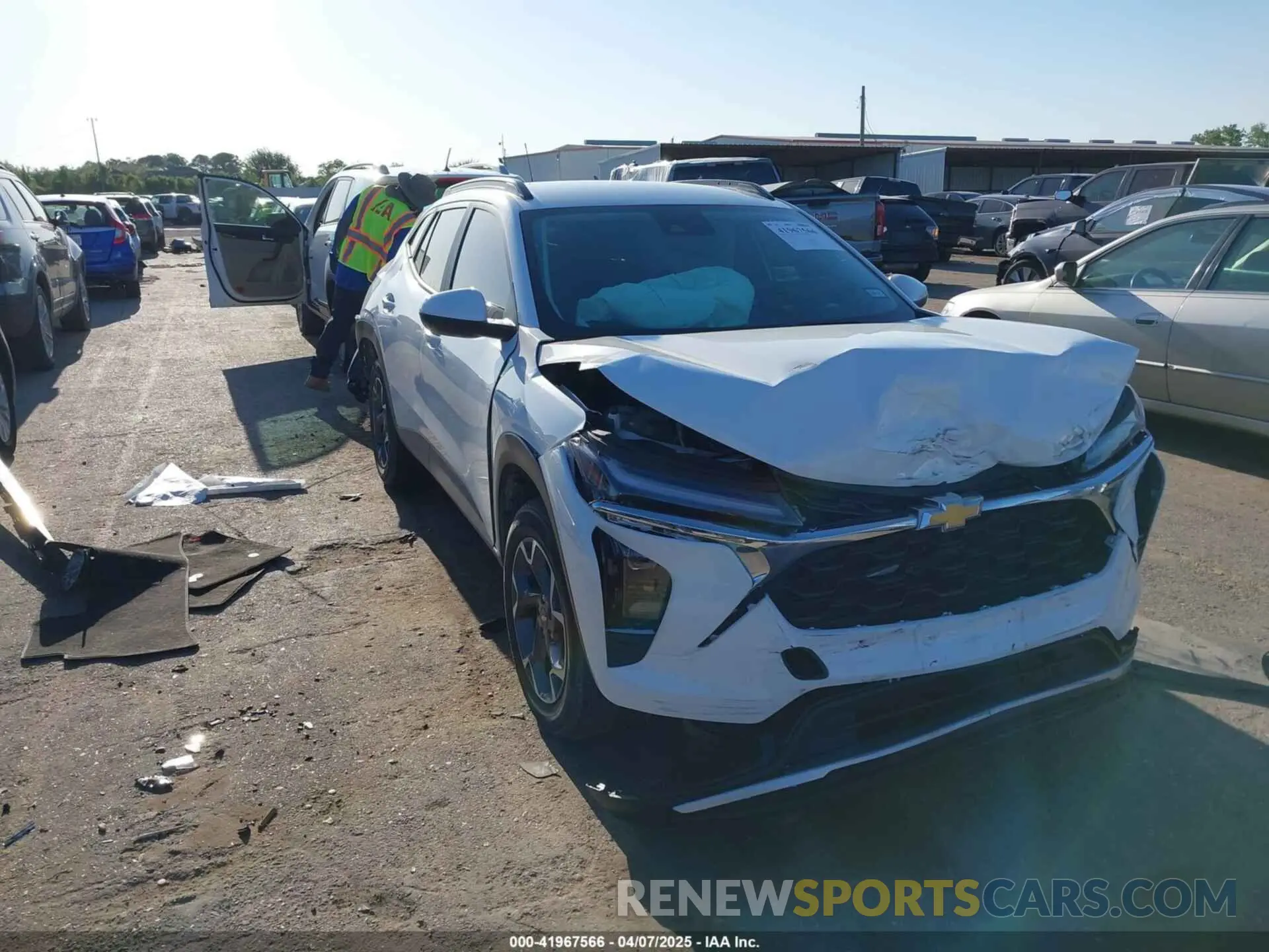 1 Photograph of a damaged car KL77LHE20RC067401 CHEVROLET TRAX 2024